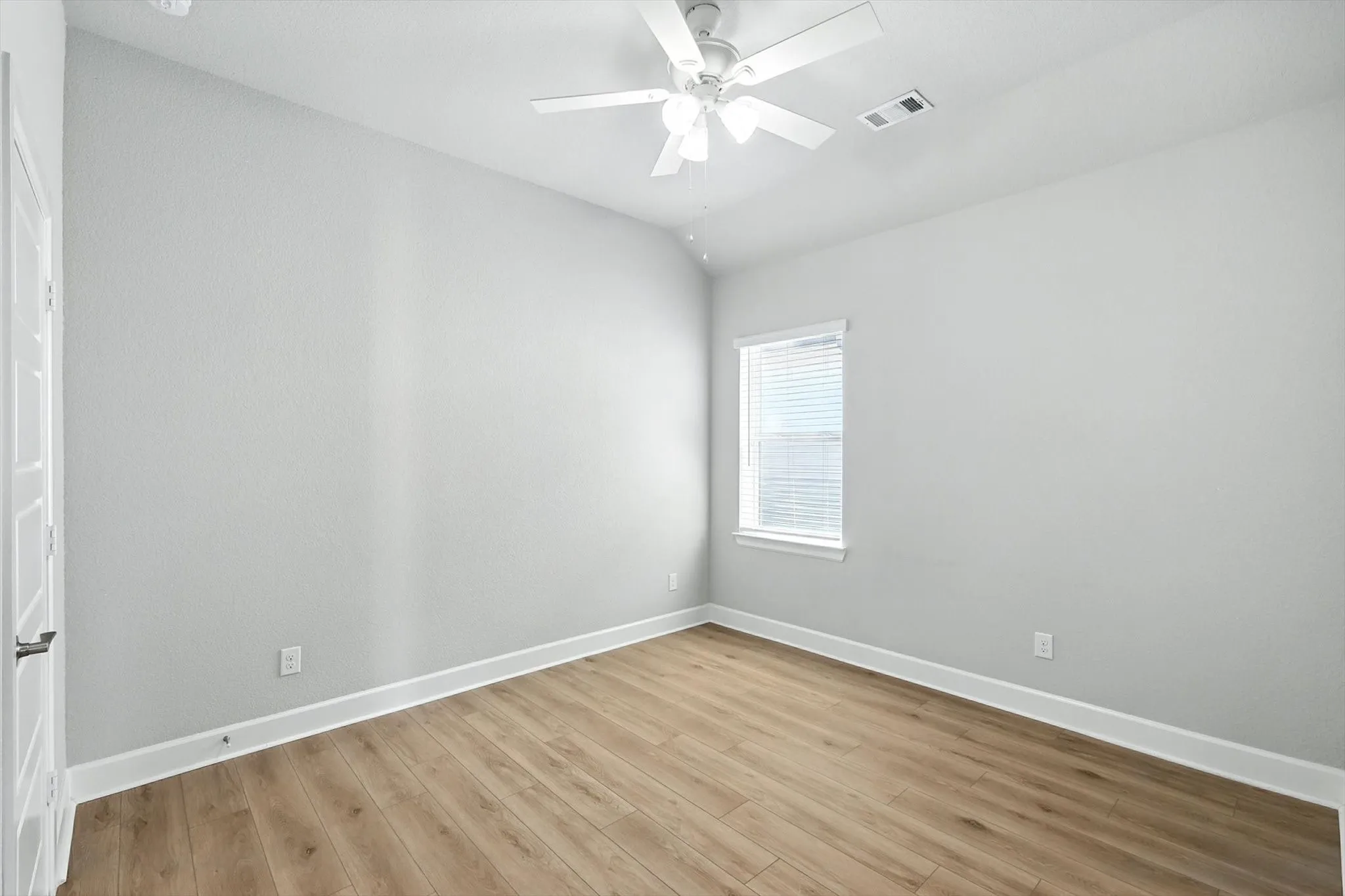 Single Family Residence For Rent in Denton County , 2521 Cobbler Street, Northlake, Texas 76247, 3 Bedroom, 2 Bathroom, 2 Garage spaces, 2,022 Sqft, built in 2020, mls#21373533, Real Estate Agent in Northlake, Homes For Rent in Denton county, Homes For Rent in Northlake, Realtor in Northlake Texas, Real Estate Brokerage Independent Realty Texas, Luminita Cordes Realtor