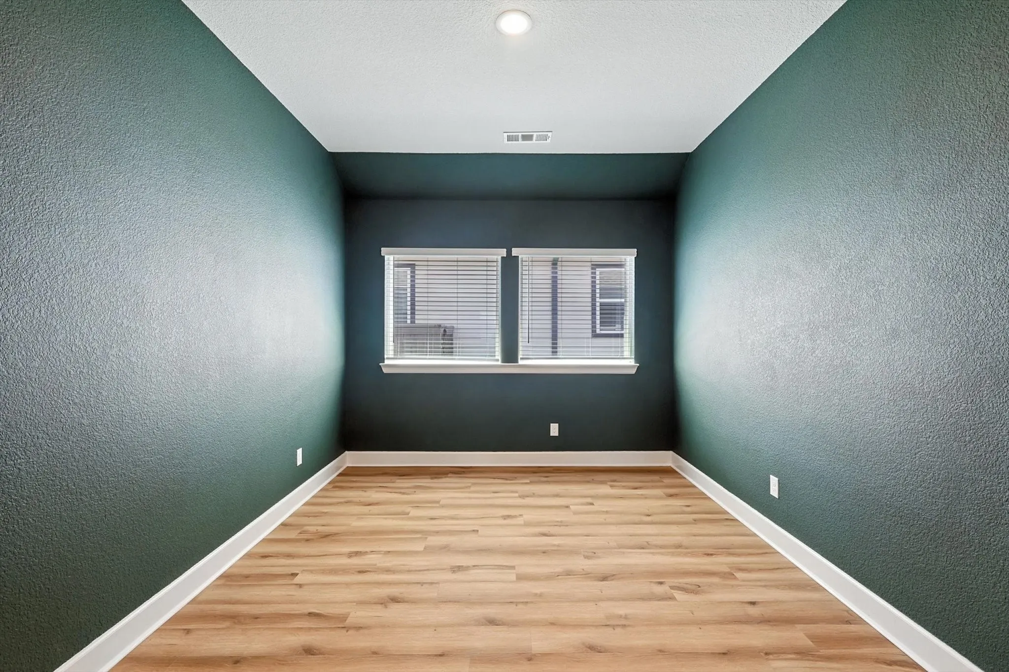 Single Family Residence For Rent in Denton County , 2521 Cobbler Street, Northlake, Texas 76247, 3 Bedroom, 2 Bathroom, 2 Garage spaces, 2,022 Sqft, built in 2020, mls#21373533, Real Estate Agent in Northlake, Homes For Rent in Denton county, Homes For Rent in Northlake, Realtor in Northlake Texas, Real Estate Brokerage Independent Realty Texas, Luminita Cordes Realtor