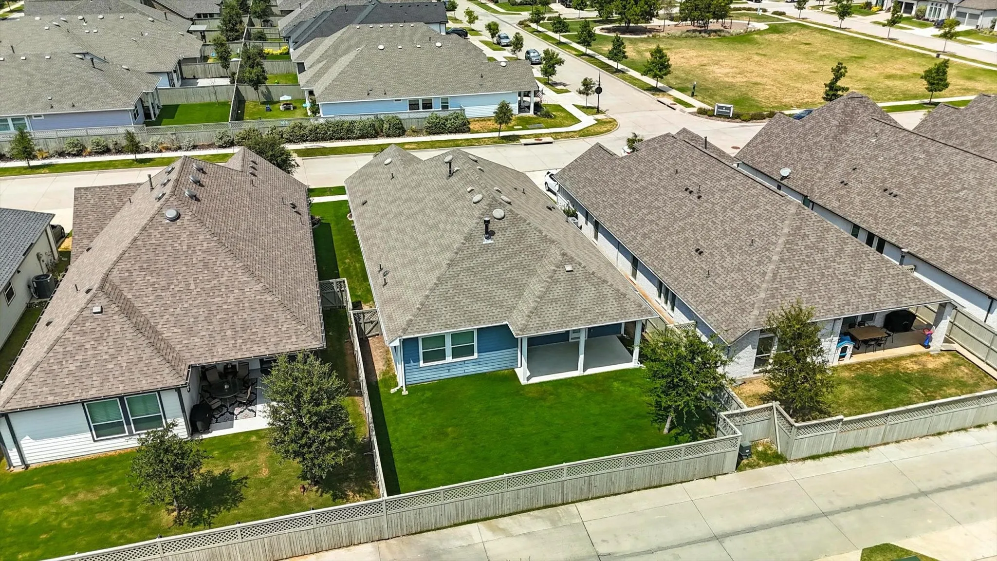 Single Family Residence For Rent in Denton County , 2521 Cobbler Street, Northlake, Texas 76247, 3 Bedroom, 2 Bathroom, 2 Garage spaces, 2,022 Sqft, built in 2020, mls#21373533, Real Estate Agent in Northlake, Homes For Rent in Denton county, Homes For Rent in Northlake, Realtor in Northlake Texas, Real Estate Brokerage Independent Realty Texas, Luminita Cordes Realtor