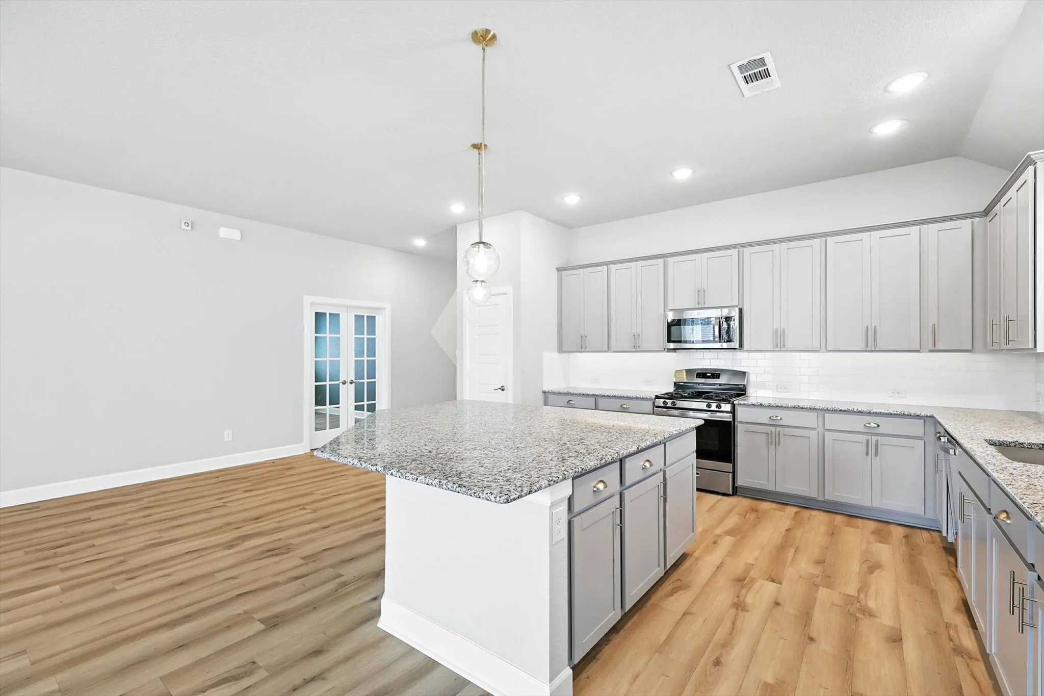Single Family Residence For Rent in Denton County , 2521 Cobbler Street, Northlake, Texas 76247, 3 Bedroom, 2 Bathroom, 2 Garage spaces, 2,022 Sqft, built in 2020, mls#21373533, Real Estate Agent in Northlake, Homes For Rent in Denton county, Homes For Rent in Northlake, Realtor in Northlake Texas, Real Estate Brokerage Independent Realty Texas, Luminita Cordes Realtor