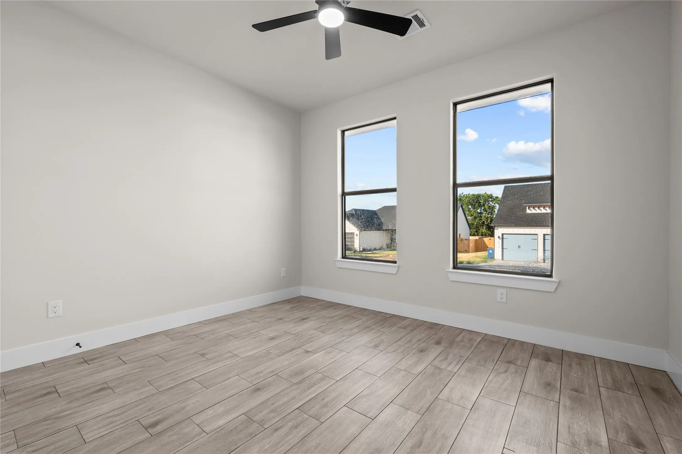Single Family Residence For Sale in Hood County , 5815 Belaire Circle, Granbury, Texas 76048, 4 Bedroom, 2 Bathroom, Garage spaces, 1,759 Sqft, built in 2026, mls#21375578, Real Estate Agent in Granbury, Homes For Sale in Hood county, Homes For Sale in Granbury, Realtor in Granbury Texas, Real Estate Brokerage Independent Realty Texas, Luminita Cordes Realtor