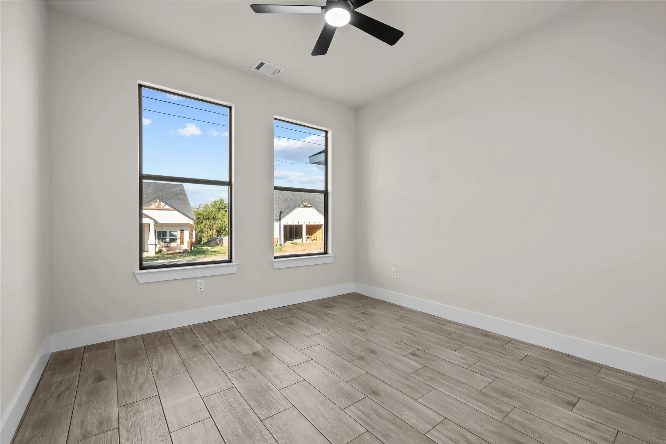 Single Family Residence For Sale in Hood County , 5815 Belaire Circle, Granbury, Texas 76048, 4 Bedroom, 2 Bathroom, Garage spaces, 1,759 Sqft, built in 2026, mls#21375578, Real Estate Agent in Granbury, Homes For Sale in Hood county, Homes For Sale in Granbury, Realtor in Granbury Texas, Real Estate Brokerage Independent Realty Texas, Luminita Cordes Realtor