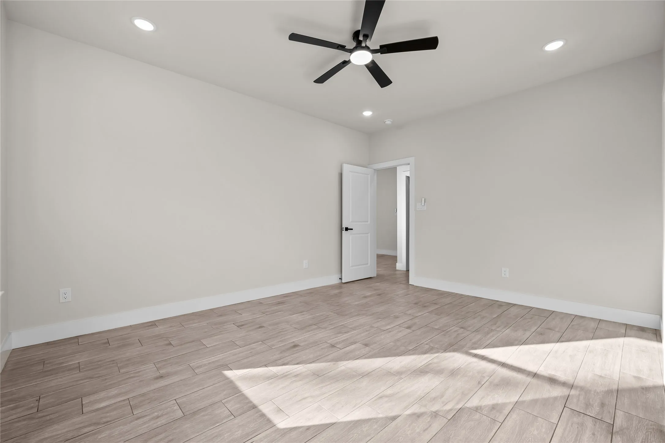 Single Family Residence For Sale in Hood County , 5815 Belaire Circle, Granbury, Texas 76048, 4 Bedroom, 2 Bathroom, Garage spaces, 1,759 Sqft, built in 2026, mls#21375578, Real Estate Agent in Granbury, Homes For Sale in Hood county, Homes For Sale in Granbury, Realtor in Granbury Texas, Real Estate Brokerage Independent Realty Texas, Luminita Cordes Realtor