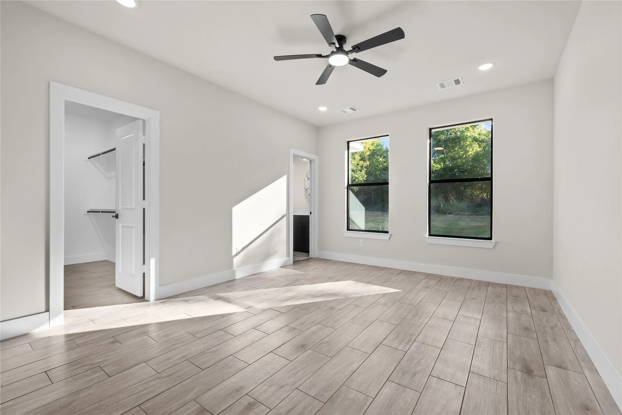 Single Family Residence For Sale in Hood County , 5815 Belaire Circle, Granbury, Texas 76048, 4 Bedroom, 2 Bathroom, Garage spaces, 1,759 Sqft, built in 2026, mls#21375578, Real Estate Agent in Granbury, Homes For Sale in Hood county, Homes For Sale in Granbury, Realtor in Granbury Texas, Real Estate Brokerage Independent Realty Texas, Luminita Cordes Realtor
