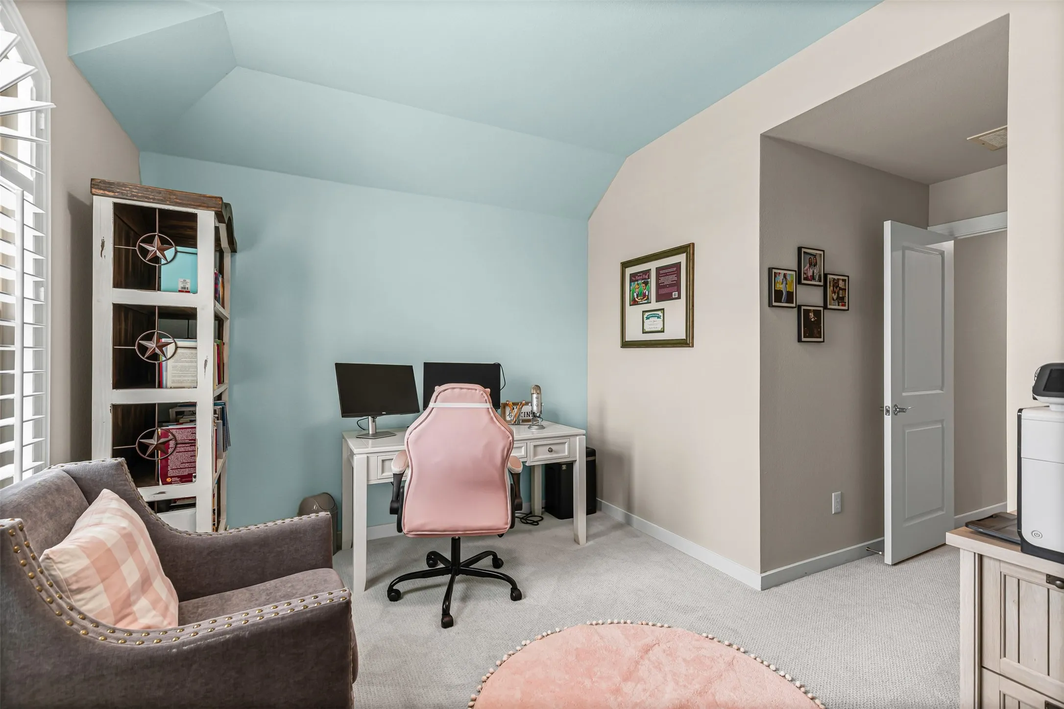 Single Family Residence For Rent in Johnson County , 1501 Misty Pasture Way, Mansfield, Texas 76063, 4 Bedroom, 3 Bathroom, 2 Garage spaces, 2,751 Sqft, built in 2022, mls#21375410, Real Estate Agent in Mansfield, Homes For Rent in Johnson county, Homes For Rent in Mansfield, Realtor in Mansfield Texas, Real Estate Brokerage Independent Realty Texas, Luminita Cordes Realtor