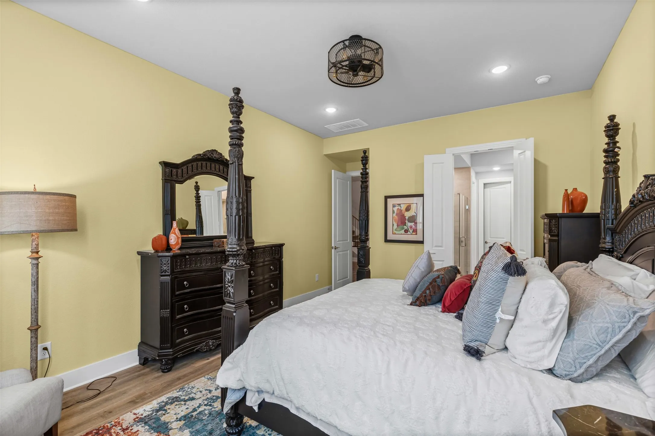 Single Family Residence For Rent in Johnson County , 1501 Misty Pasture Way, Mansfield, Texas 76063, 4 Bedroom, 3 Bathroom, 2 Garage spaces, 2,751 Sqft, built in 2022, mls#21375410, Real Estate Agent in Mansfield, Homes For Rent in Johnson county, Homes For Rent in Mansfield, Realtor in Mansfield Texas, Real Estate Brokerage Independent Realty Texas, Luminita Cordes Realtor