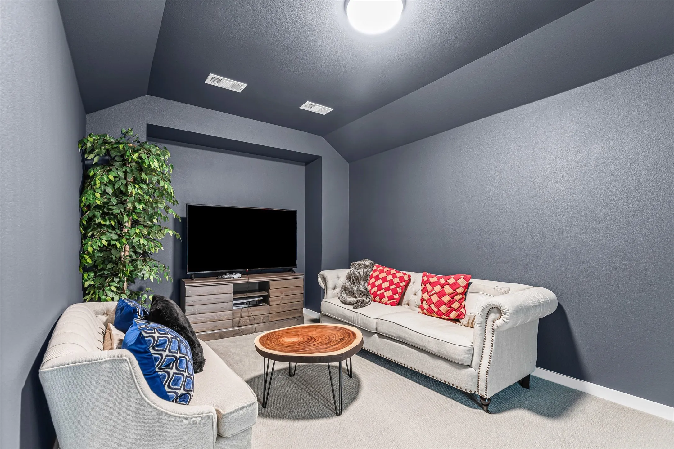 Single Family Residence For Rent in Johnson County , 1501 Misty Pasture Way, Mansfield, Texas 76063, 4 Bedroom, 3 Bathroom, 2 Garage spaces, 2,751 Sqft, built in 2022, mls#21375410, Real Estate Agent in Mansfield, Homes For Rent in Johnson county, Homes For Rent in Mansfield, Realtor in Mansfield Texas, Real Estate Brokerage Independent Realty Texas, Luminita Cordes Realtor