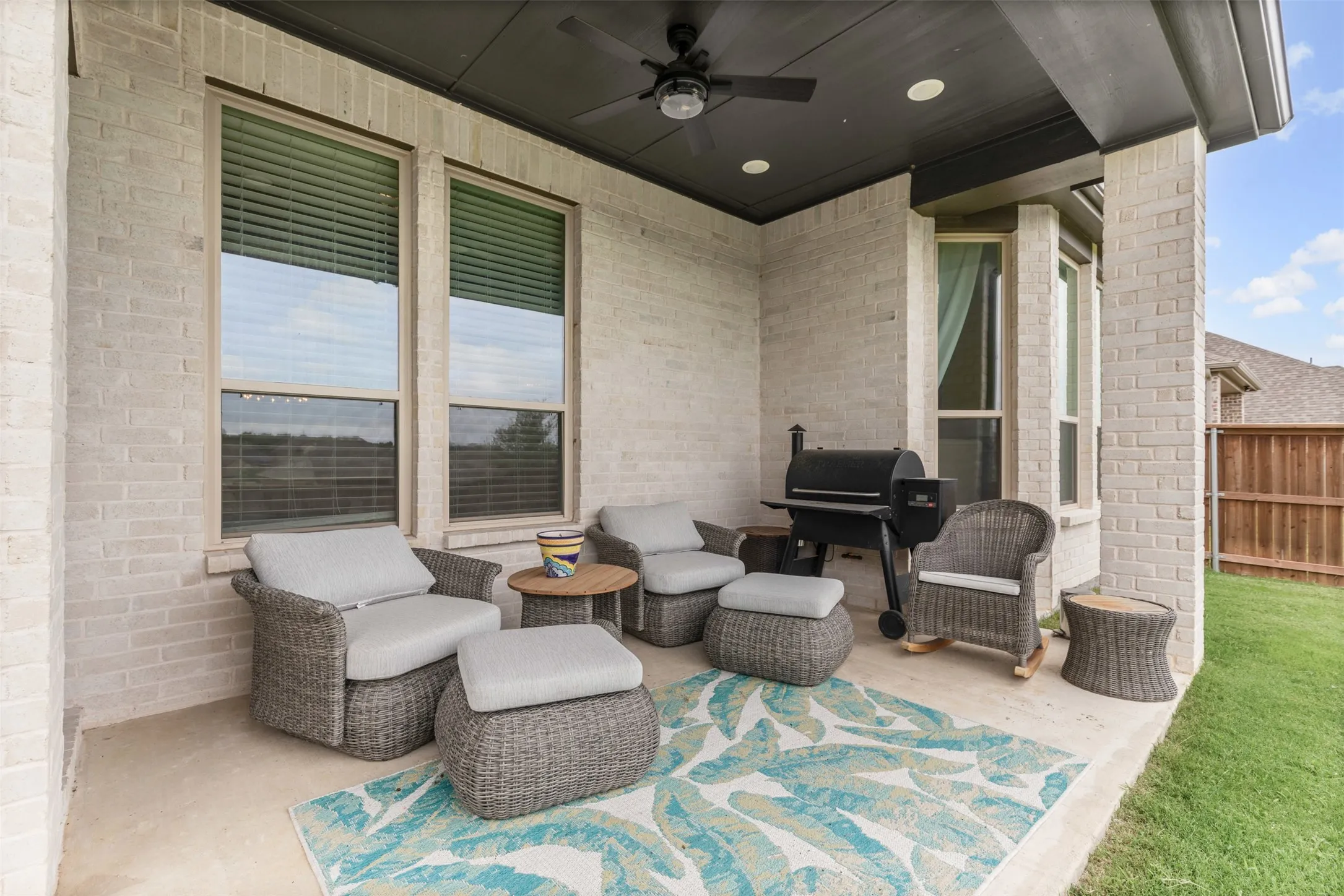 Single Family Residence For Rent in Johnson County , 1501 Misty Pasture Way, Mansfield, Texas 76063, 4 Bedroom, 3 Bathroom, 2 Garage spaces, 2,751 Sqft, built in 2022, mls#21375410, Real Estate Agent in Mansfield, Homes For Rent in Johnson county, Homes For Rent in Mansfield, Realtor in Mansfield Texas, Real Estate Brokerage Independent Realty Texas, Luminita Cordes Realtor