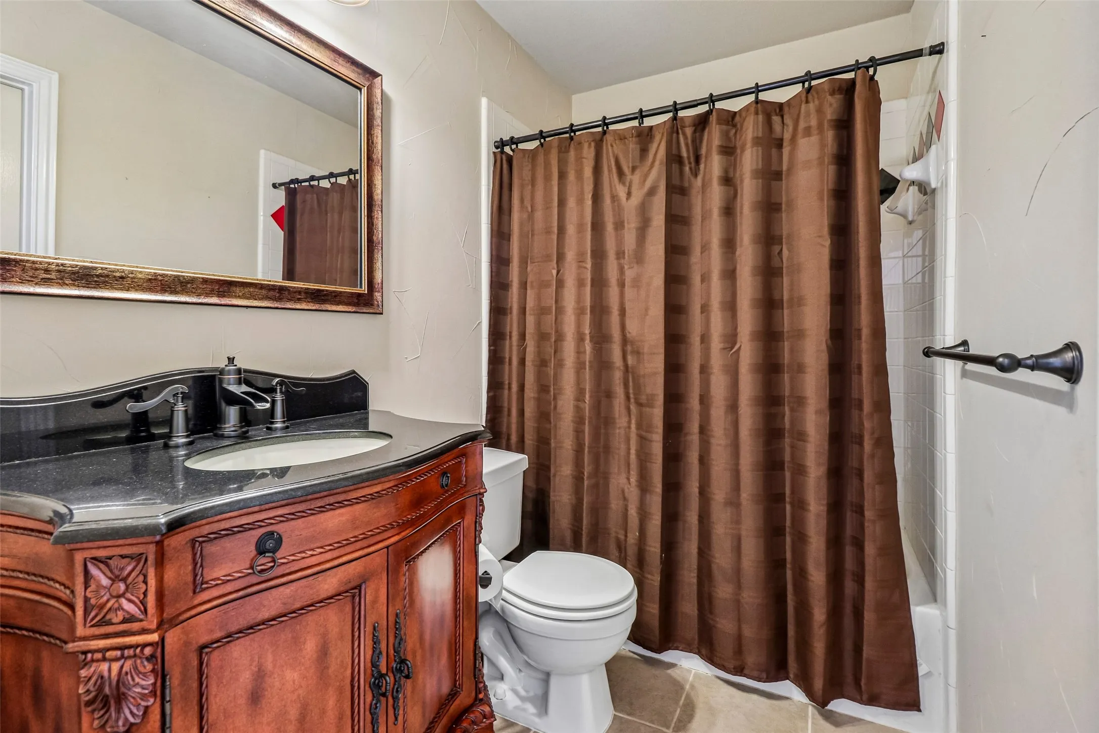 Single Family Residence For Sale in Tarrant County , 3720 Cripple Creek Court, Bedford, Texas 76021, 5 Bedroom, 4 Bathroom, 2 Garage spaces, 3,565 Sqft, built in 1995, mls#21375819, Real Estate Agent in Bedford, Homes For Sale in Tarrant county, Homes For Sale in Bedford, Realtor in Bedford Texas, Real Estate Brokerage Independent Realty Texas, Luminita Cordes Realtor
