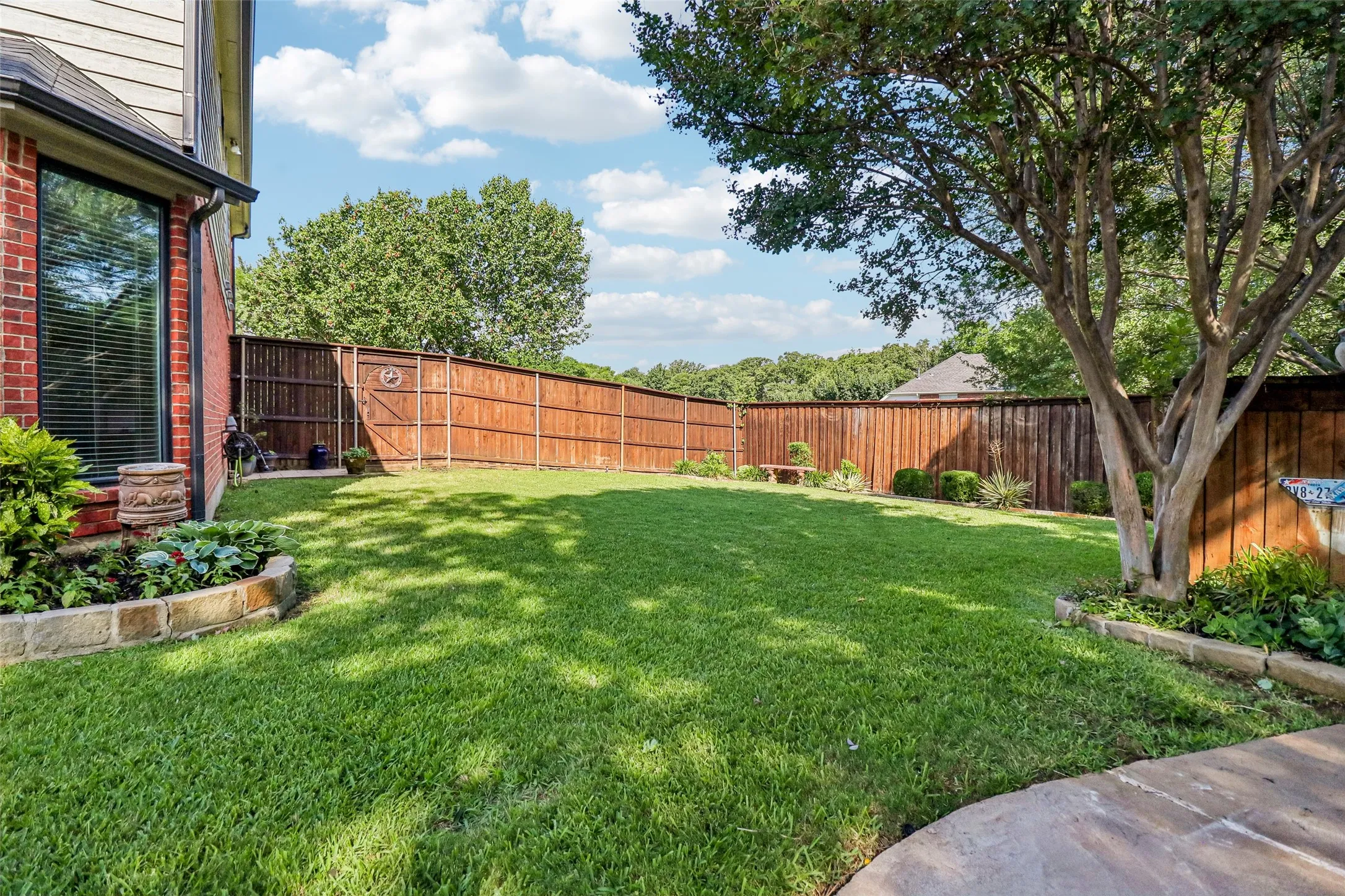 Single Family Residence For Sale in Tarrant County , 3720 Cripple Creek Court, Bedford, Texas 76021, 5 Bedroom, 4 Bathroom, 2 Garage spaces, 3,565 Sqft, built in 1995, mls#21375819, Real Estate Agent in Bedford, Homes For Sale in Tarrant county, Homes For Sale in Bedford, Realtor in Bedford Texas, Real Estate Brokerage Independent Realty Texas, Luminita Cordes Realtor