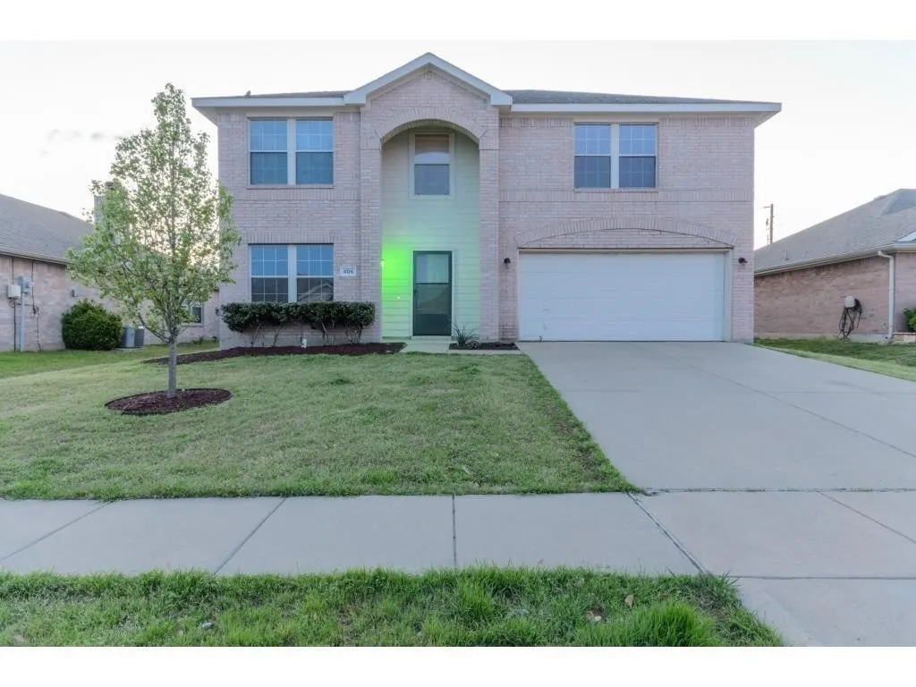 Single Family Residence For Rent in Collin County , 406 Ashland Drive, Wylie, Texas 75098, 4 Bedroom, 3 Bathroom, 2 Garage spaces, 2,614 Sqft, built in 2003, mls#21375852, Real Estate Agent in Wylie, Homes For Rent in Collin county, Homes For Rent in Wylie, Realtor in Wylie Texas, Real Estate Brokerage Independent Realty Texas, Luminita Cordes Realtor