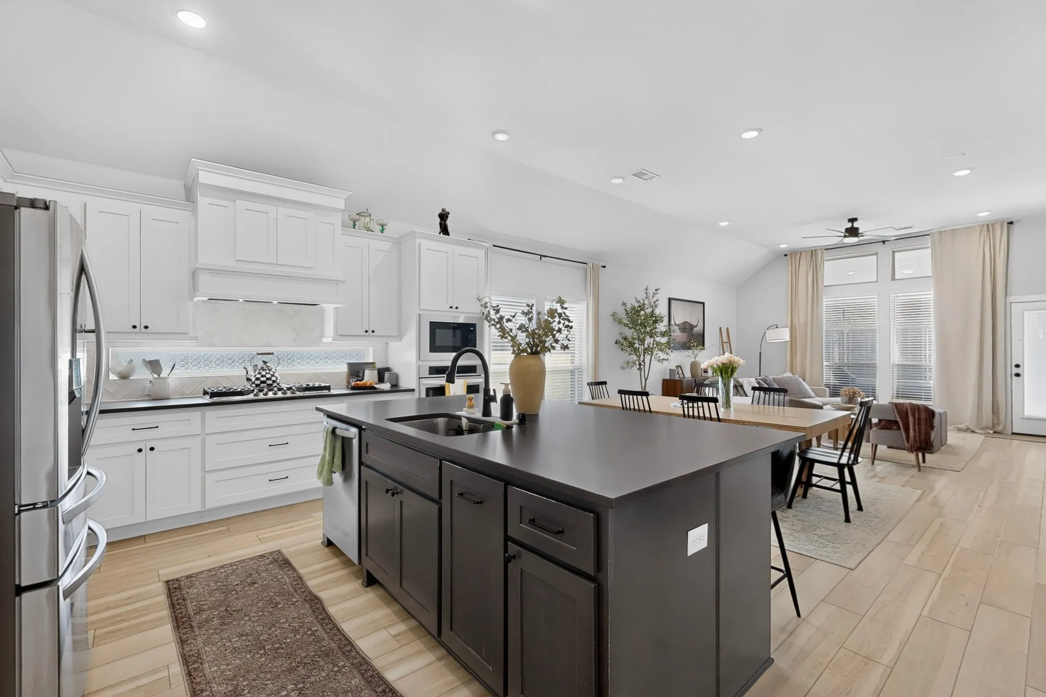 Single Family Residence For Rent in Kaufman County , 1116 Alaska Drive, Forney, Texas 75126, 4 Bedroom, 3 Bathroom, 3 Garage spaces, 2,218 Sqft, built in 2023, mls#21375854, Real Estate Agent in Forney, Homes For Rent in Kaufman county, Homes For Rent in Forney, Realtor in Forney Texas, Real Estate Brokerage Independent Realty Texas, Luminita Cordes Realtor