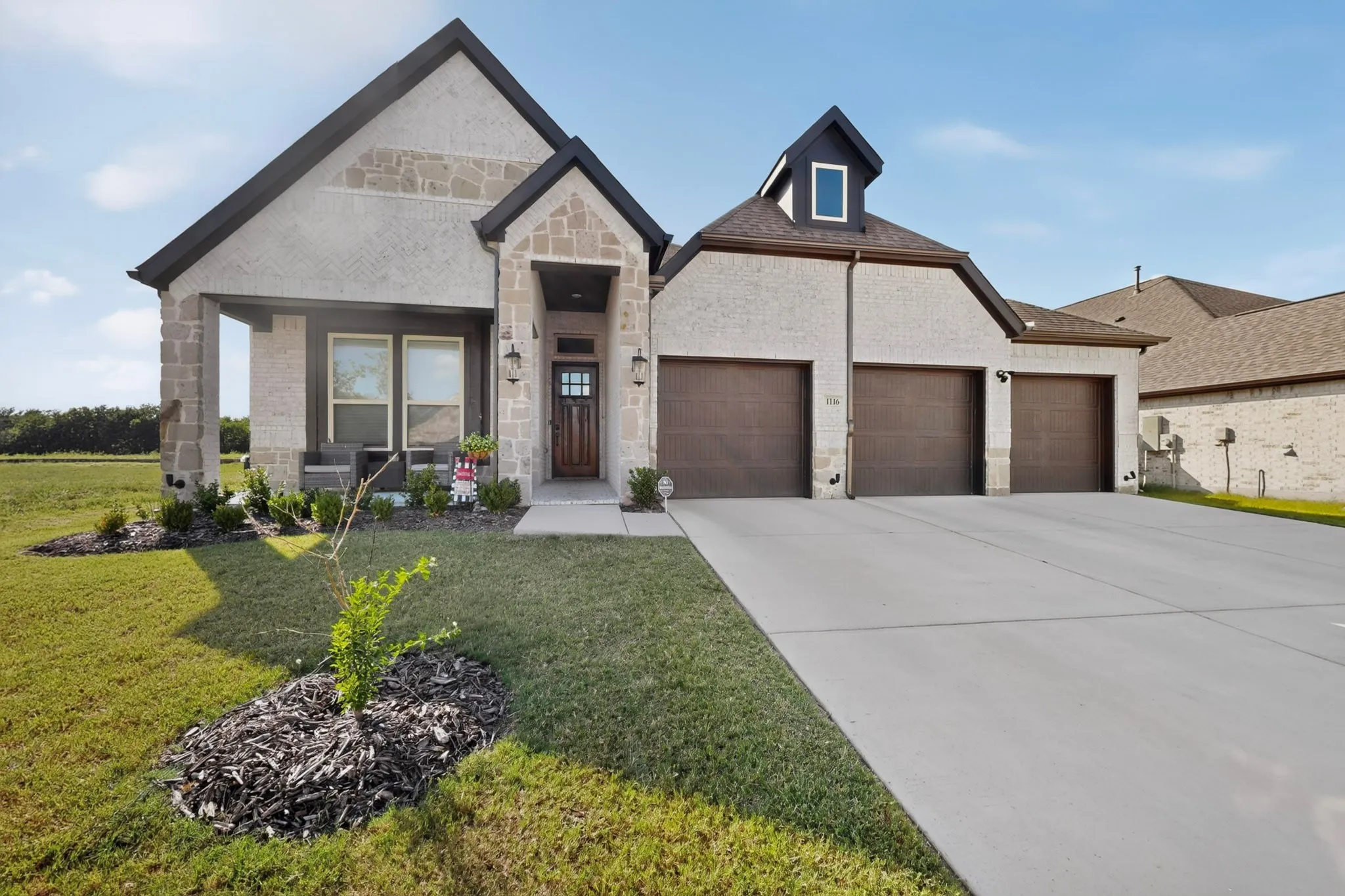 Single Family Residence For Rent in Kaufman County , 1116 Alaska Drive, Forney, Texas 75126, 4 Bedroom, 3 Bathroom, 3 Garage spaces, 2,218 Sqft, built in 2023, mls#21375854, Real Estate Agent in Forney, Homes For Rent in Kaufman county, Homes For Rent in Forney, Realtor in Forney Texas, Real Estate Brokerage Independent Realty Texas, Luminita Cordes Realtor