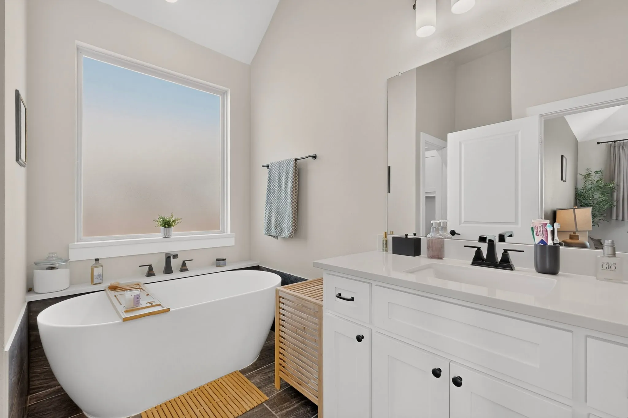 Single Family Residence For Rent in Kaufman County , 1116 Alaska Drive, Forney, Texas 75126, 4 Bedroom, 3 Bathroom, 3 Garage spaces, 2,218 Sqft, built in 2023, mls#21375854, Real Estate Agent in Forney, Homes For Rent in Kaufman county, Homes For Rent in Forney, Realtor in Forney Texas, Real Estate Brokerage Independent Realty Texas, Luminita Cordes Realtor