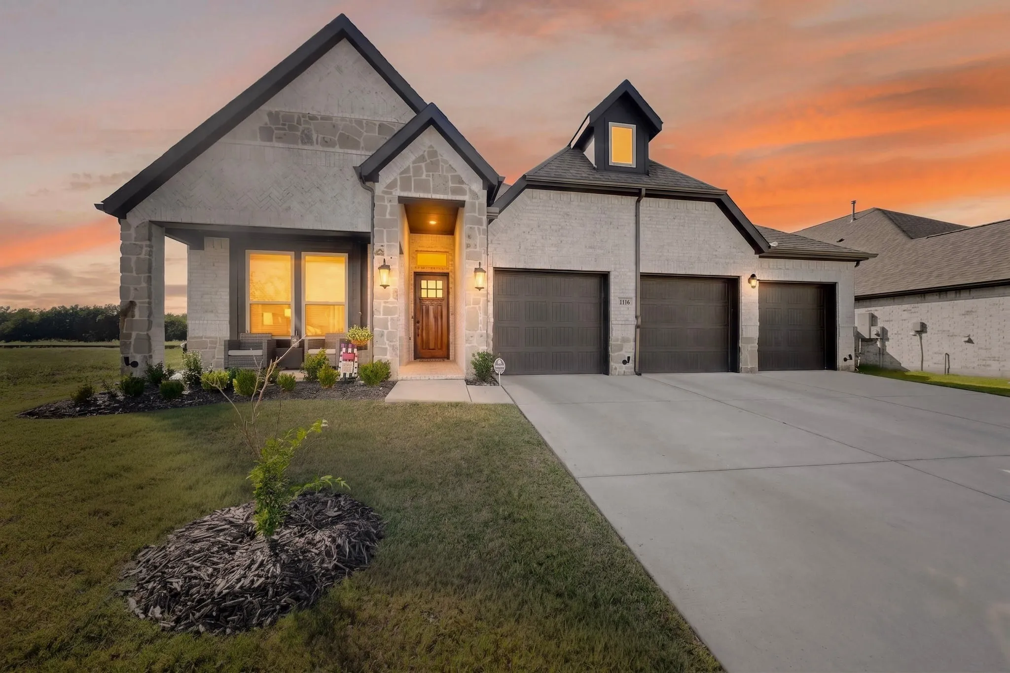 Single Family Residence For Rent in Kaufman County , 1116 Alaska Drive, Forney, Texas 75126, 4 Bedroom, 3 Bathroom, 3 Garage spaces, 2,218 Sqft, built in 2023, mls#21375854, Real Estate Agent in Forney, Homes For Rent in Kaufman county, Homes For Rent in Forney, Realtor in Forney Texas, Real Estate Brokerage Independent Realty Texas, Luminita Cordes Realtor