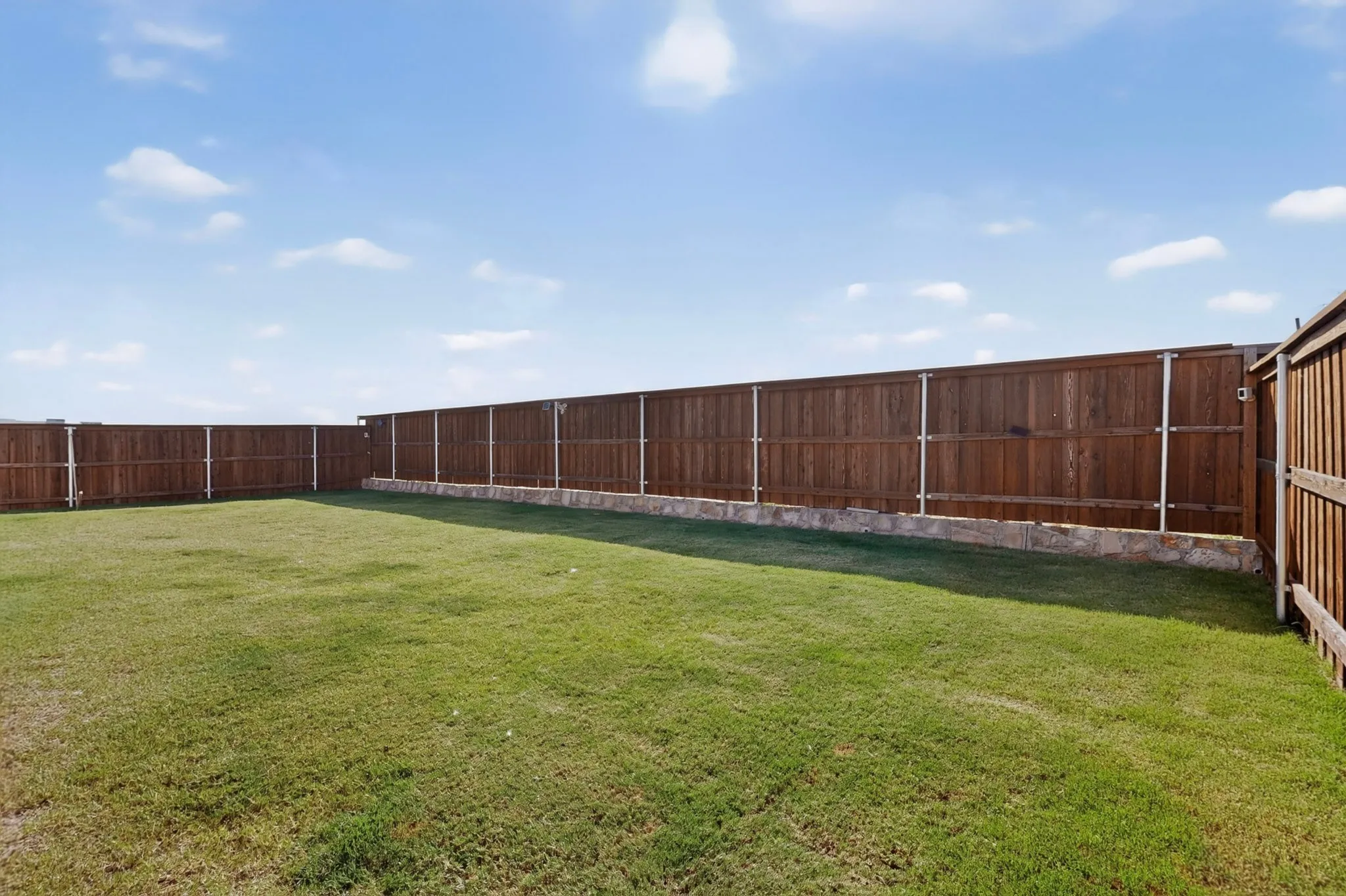 Single Family Residence For Rent in Kaufman County , 1116 Alaska Drive, Forney, Texas 75126, 4 Bedroom, 3 Bathroom, 3 Garage spaces, 2,218 Sqft, built in 2023, mls#21375854, Real Estate Agent in Forney, Homes For Rent in Kaufman county, Homes For Rent in Forney, Realtor in Forney Texas, Real Estate Brokerage Independent Realty Texas, Luminita Cordes Realtor