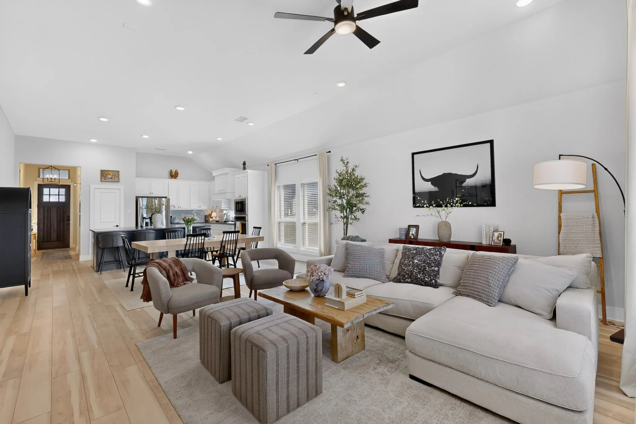 Single Family Residence For Rent in Kaufman County , 1116 Alaska Drive, Forney, Texas 75126, 4 Bedroom, 3 Bathroom, 3 Garage spaces, 2,218 Sqft, built in 2023, mls#21375854, Real Estate Agent in Forney, Homes For Rent in Kaufman county, Homes For Rent in Forney, Realtor in Forney Texas, Real Estate Brokerage Independent Realty Texas, Luminita Cordes Realtor