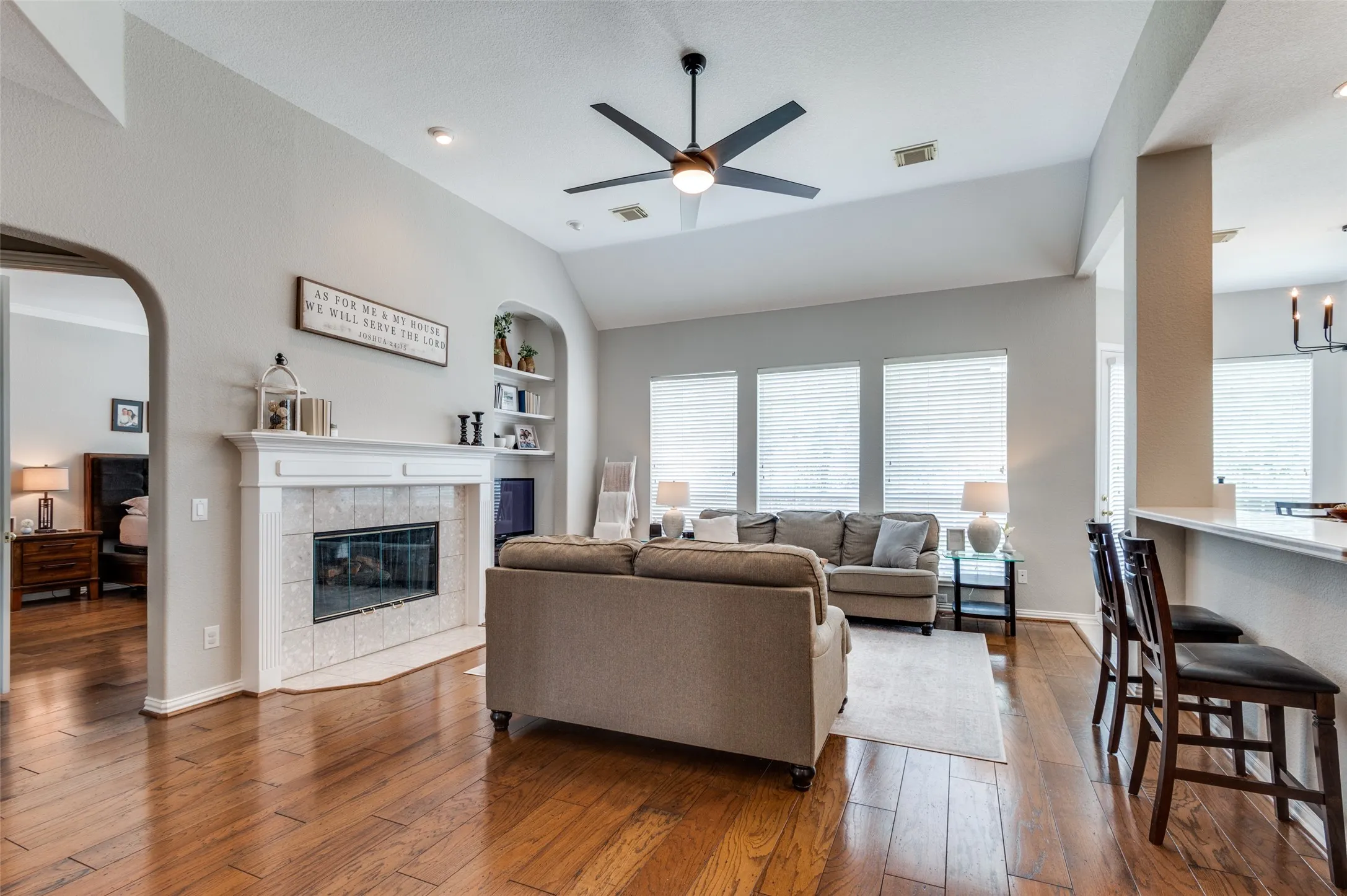 Living room has high ceilings