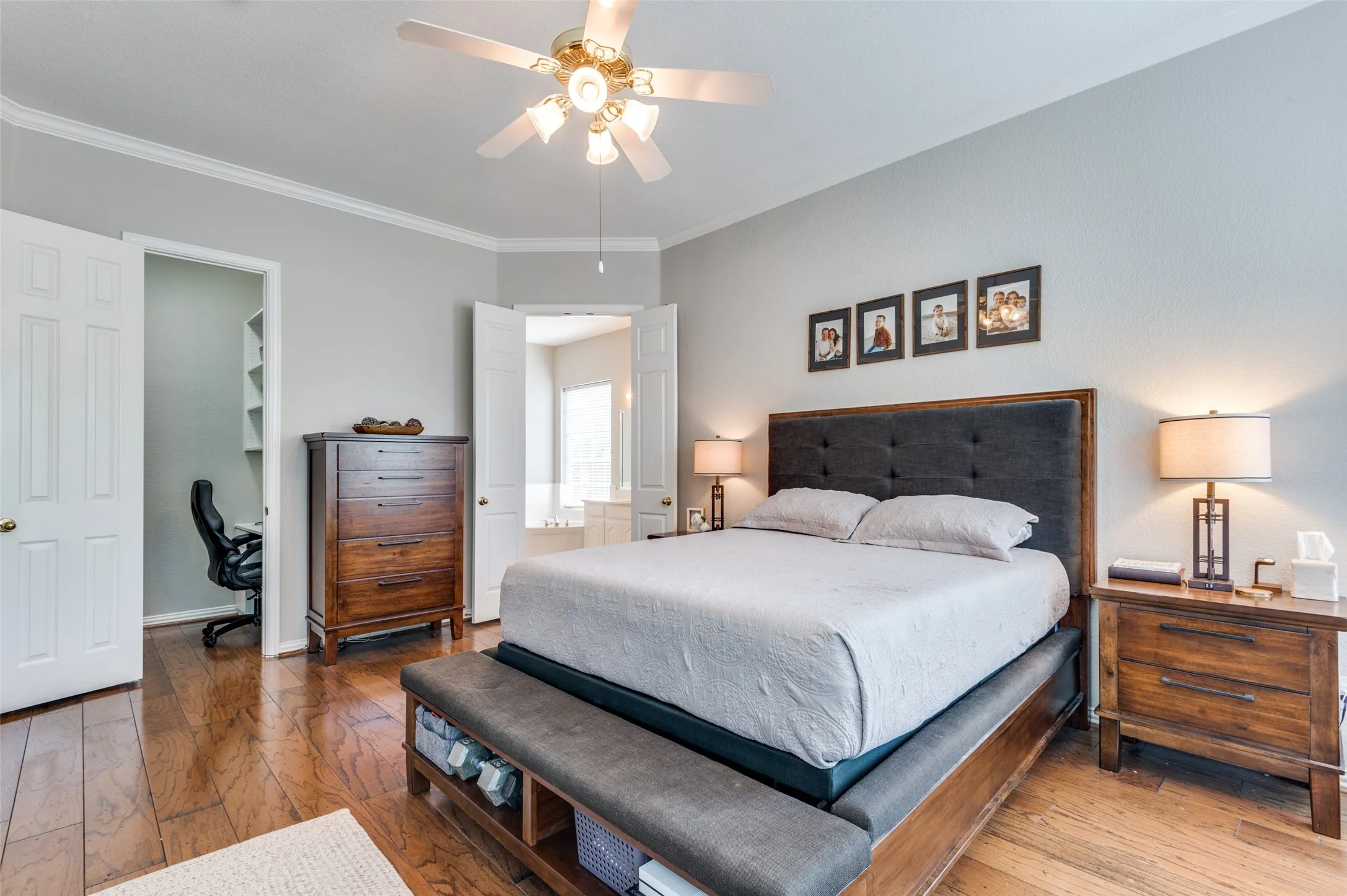 Single Family Residence For Sale in Denton County , 3406 Brighton Court, Highland Village, Texas 75077, 4 Bedroom, 3 Bathroom, 2 Garage spaces, 3,093 Sqft, built in 2000, mls#21292818, Real Estate Agent in Highland Village, Homes For Sale in Denton county, Homes For Sale in Highland Village, Realtor in Highland Village Texas, Real Estate Brokerage Independent Realty Texas, Luminita Cordes Realtor