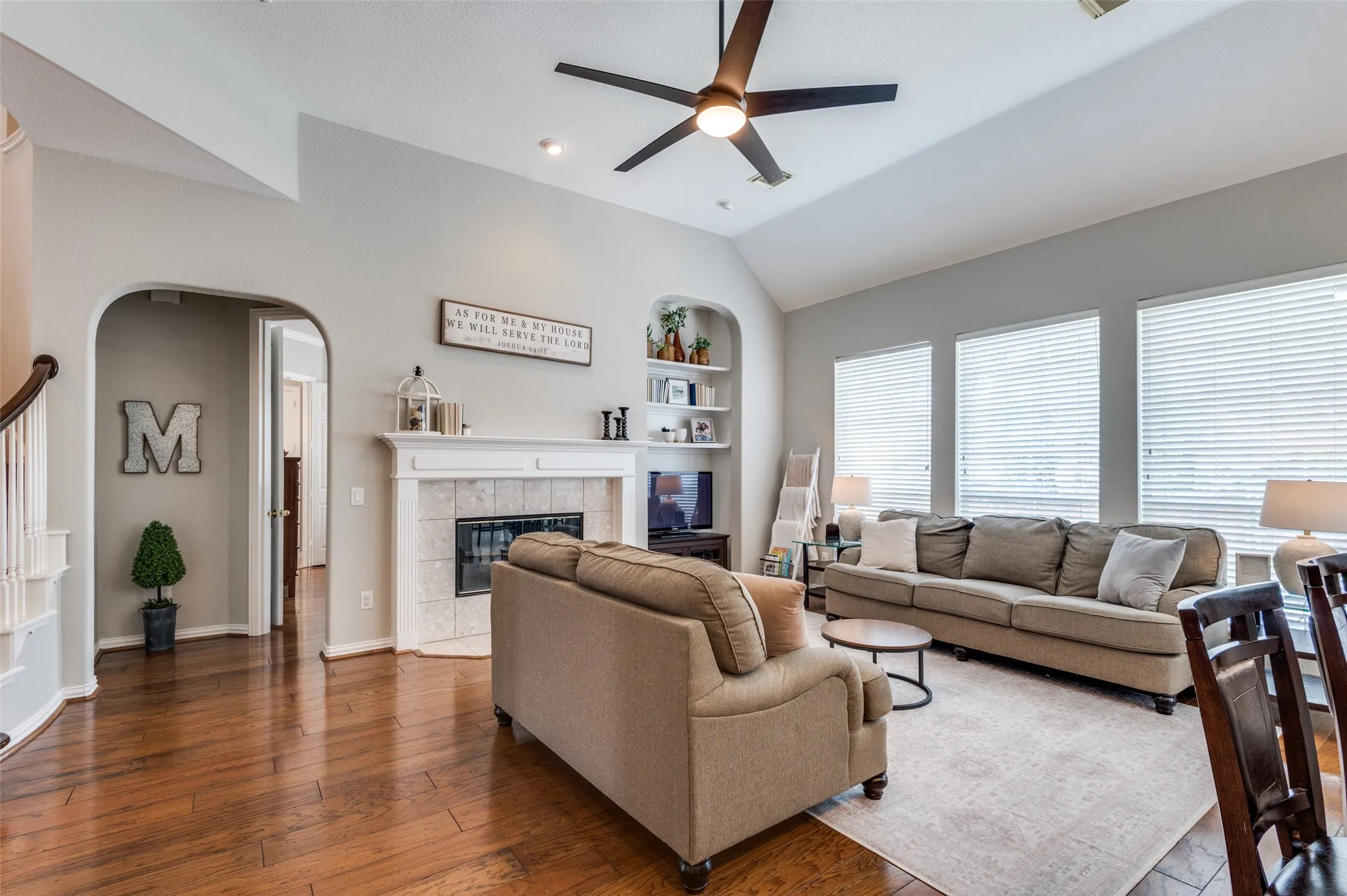 Single Family Residence For Sale in Denton County , 3406 Brighton Court, Highland Village, Texas 75077, 4 Bedroom, 3 Bathroom, 2 Garage spaces, 3,093 Sqft, built in 2000, mls#21292818, Real Estate Agent in Highland Village, Homes For Sale in Denton county, Homes For Sale in Highland Village, Realtor in Highland Village Texas, Real Estate Brokerage Independent Realty Texas, Luminita Cordes Realtor
