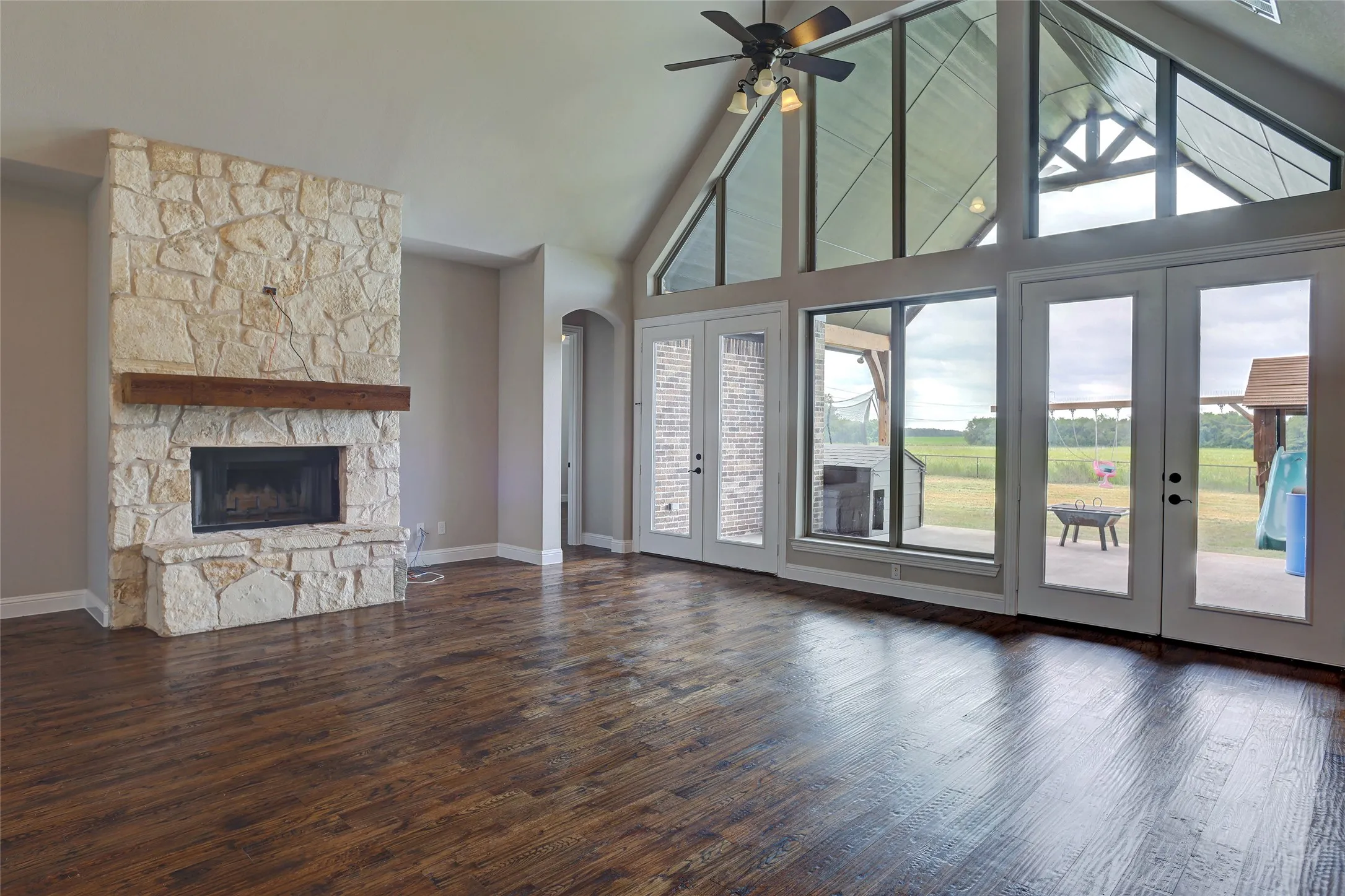 Single Family Residence For Sale in Collin County , 20392 County Road 637, Nevada, Texas 75173, 4 Bedroom, 4 Bathroom, 3 Garage spaces, 3,671 Sqft, built in 2014, mls#21375832, Real Estate Agent in Nevada, Homes For Sale in Collin county, Homes For Sale in Nevada, Realtor in Nevada Texas, Real Estate Brokerage Independent Realty Texas, Luminita Cordes Realtor