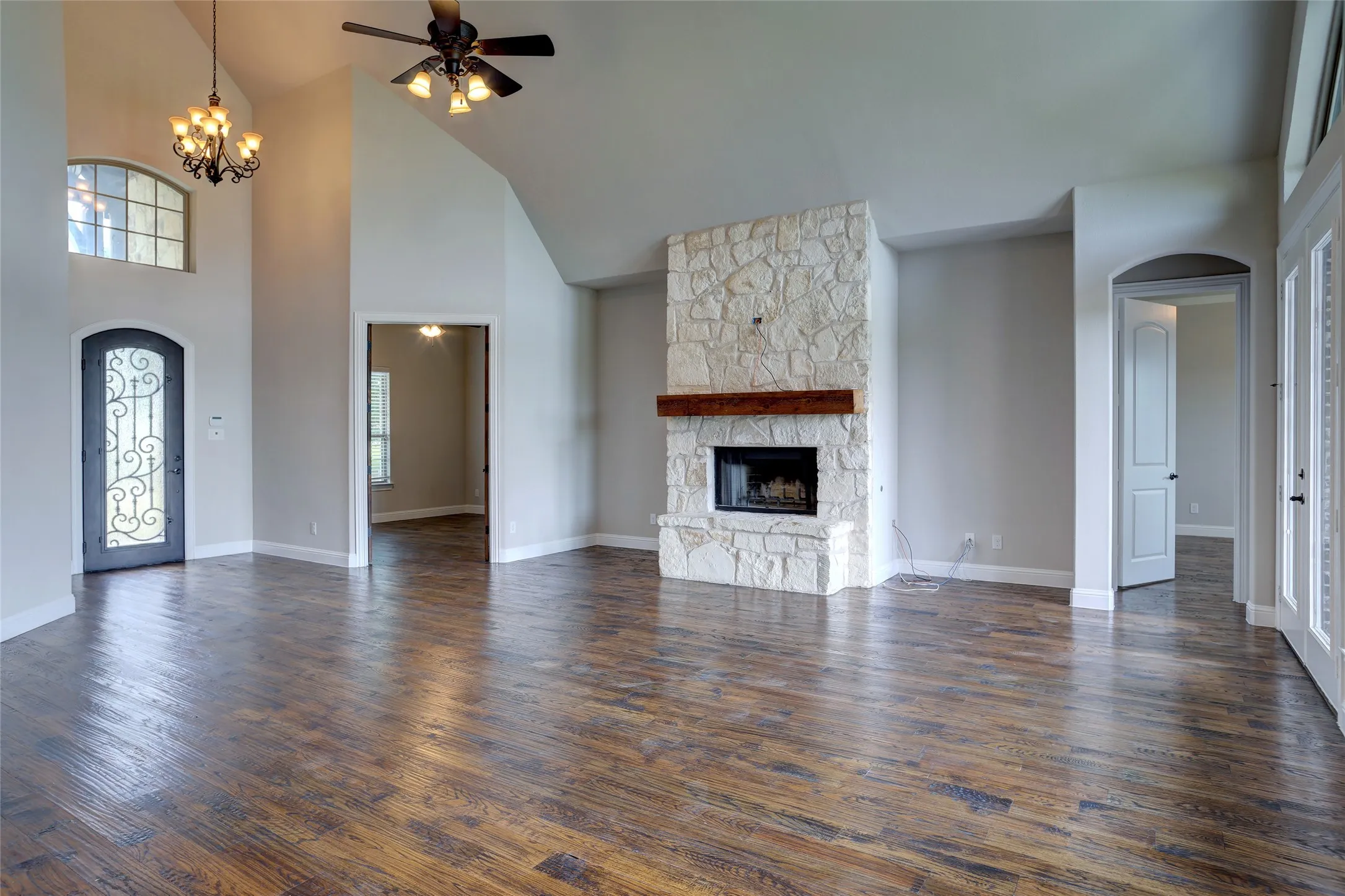 Single Family Residence For Sale in Collin County , 20392 County Road 637, Nevada, Texas 75173, 4 Bedroom, 4 Bathroom, 3 Garage spaces, 3,671 Sqft, built in 2014, mls#21375832, Real Estate Agent in Nevada, Homes For Sale in Collin county, Homes For Sale in Nevada, Realtor in Nevada Texas, Real Estate Brokerage Independent Realty Texas, Luminita Cordes Realtor