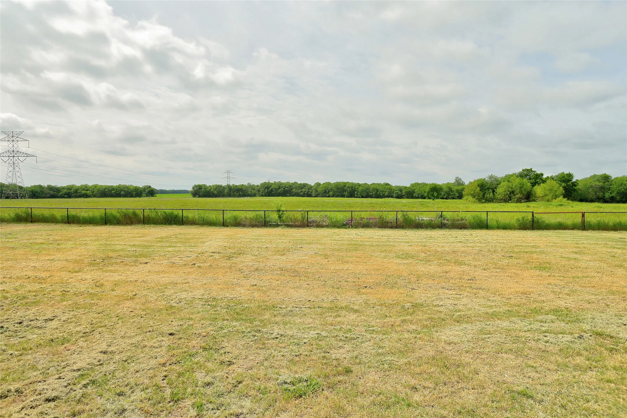 Single Family Residence For Sale in Collin County , 20392 County Road 637, Nevada, Texas 75173, 4 Bedroom, 4 Bathroom, 3 Garage spaces, 3,671 Sqft, built in 2014, mls#21375832, Real Estate Agent in Nevada, Homes For Sale in Collin county, Homes For Sale in Nevada, Realtor in Nevada Texas, Real Estate Brokerage Independent Realty Texas, Luminita Cordes Realtor