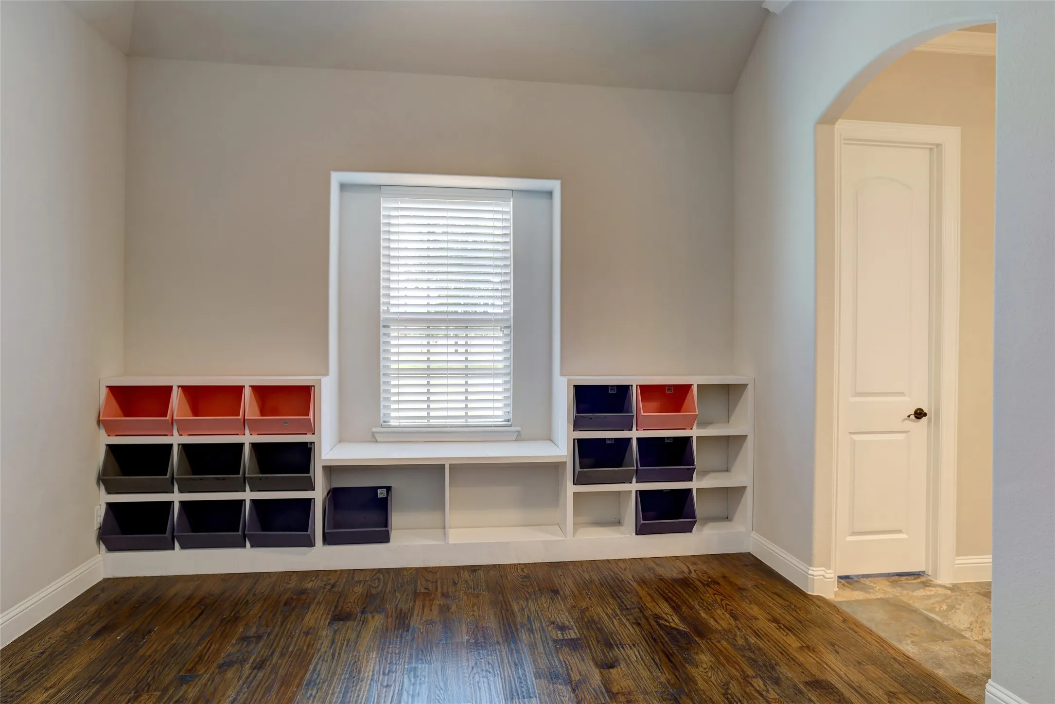 Single Family Residence For Sale in Collin County , 20392 County Road 637, Nevada, Texas 75173, 4 Bedroom, 4 Bathroom, 3 Garage spaces, 3,671 Sqft, built in 2014, mls#21375832, Real Estate Agent in Nevada, Homes For Sale in Collin county, Homes For Sale in Nevada, Realtor in Nevada Texas, Real Estate Brokerage Independent Realty Texas, Luminita Cordes Realtor