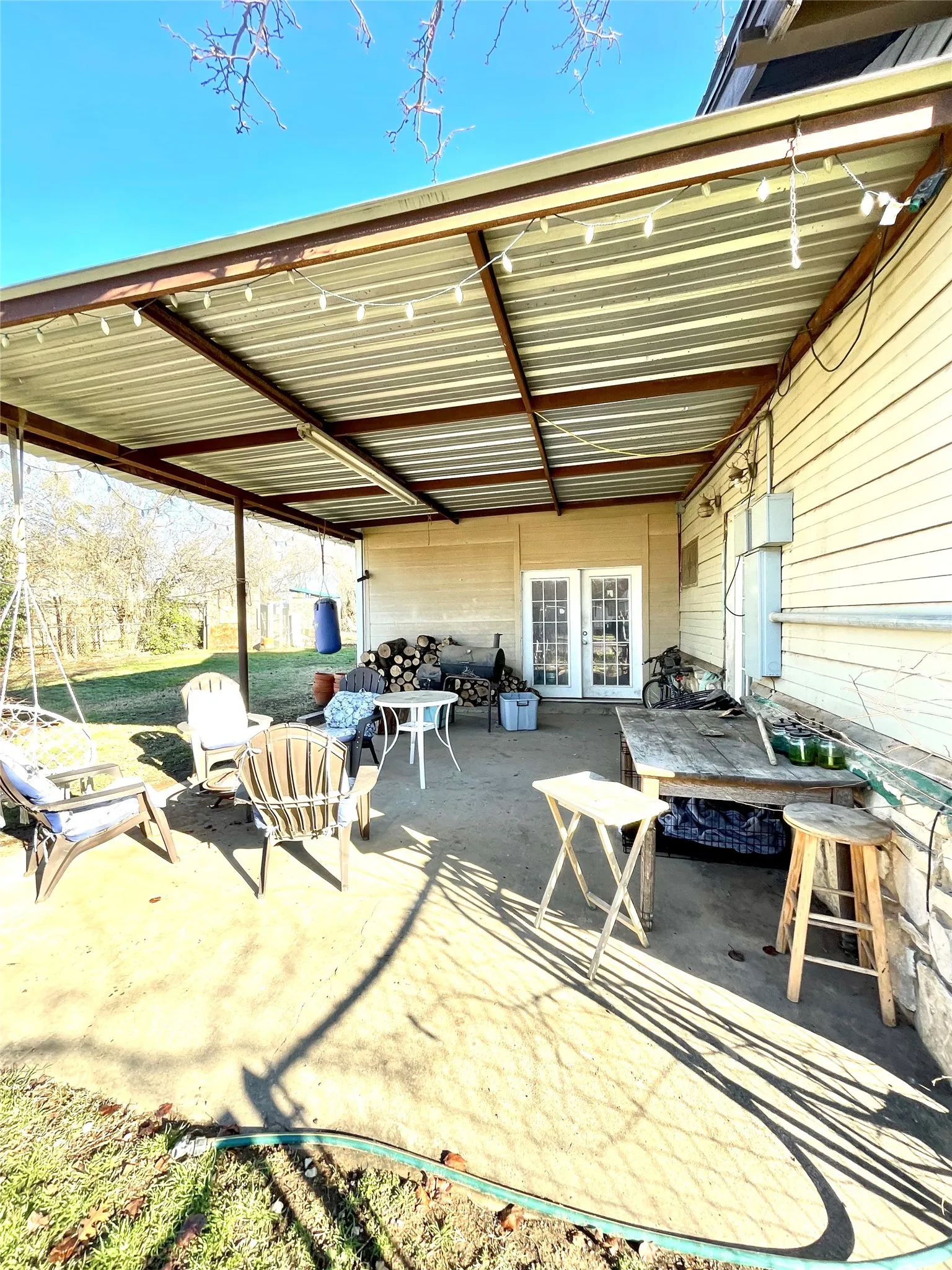 Single Family Residence For Rent in Jack County , 209 N Bowie Street, Jacksboro, Texas 76458, 3 Bedroom, 2 Bathroom, Garage spaces, 2,064 Sqft, built in 1975, mls#21375853, Real Estate Agent in Jacksboro, Homes For Rent in Jack county, Homes For Rent in Jacksboro, Realtor in Jacksboro Texas, Real Estate Brokerage Independent Realty Texas, Luminita Cordes Realtor