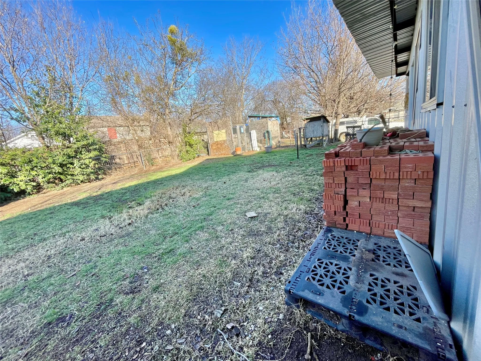 Single Family Residence For Rent in Jack County , 209 N Bowie Street, Jacksboro, Texas 76458, 3 Bedroom, 2 Bathroom, Garage spaces, 2,064 Sqft, built in 1975, mls#21375853, Real Estate Agent in Jacksboro, Homes For Rent in Jack county, Homes For Rent in Jacksboro, Realtor in Jacksboro Texas, Real Estate Brokerage Independent Realty Texas, Luminita Cordes Realtor