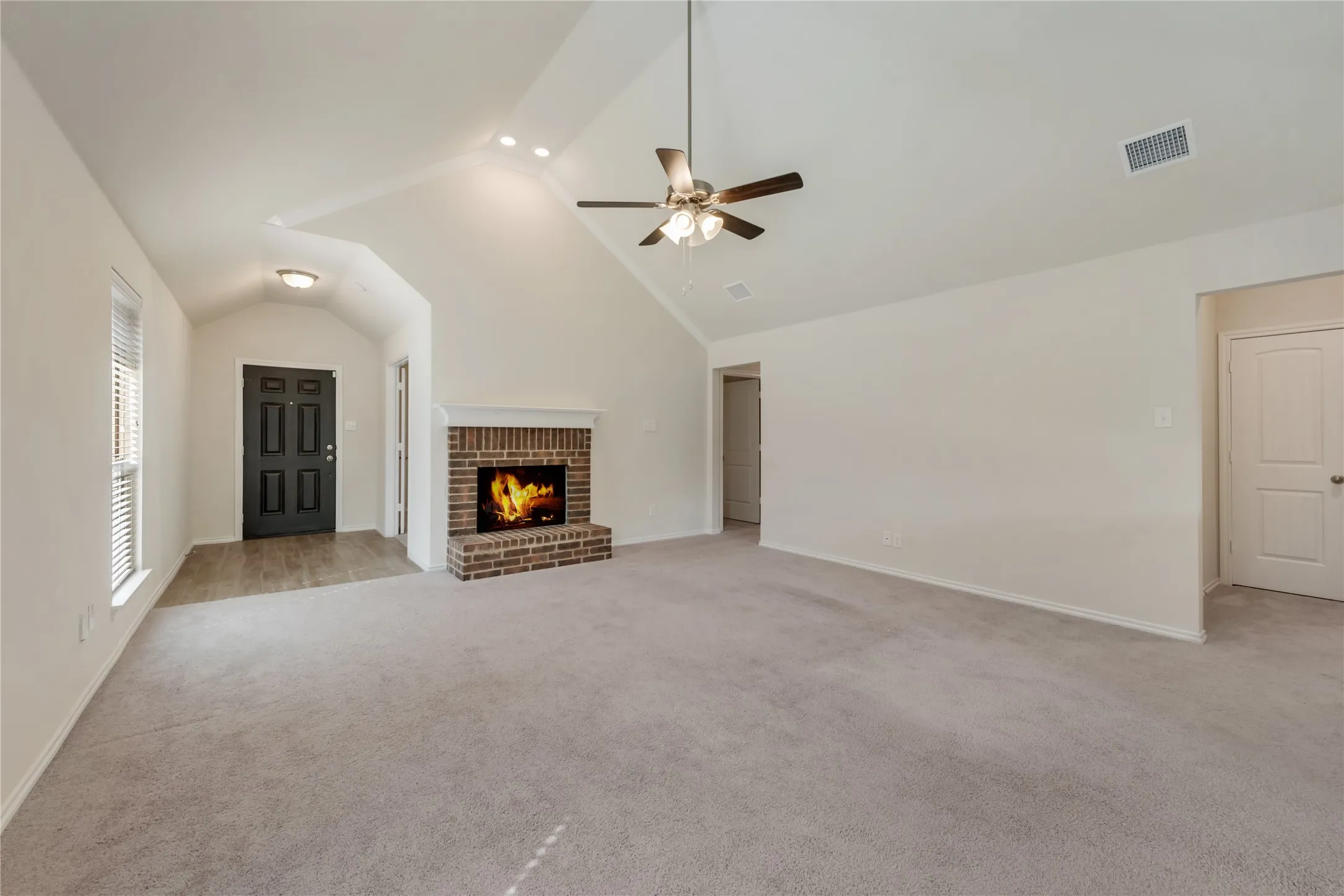 Single Family Residence For Rent in Dallas County , 1711 Wooley Way, Seagoville, Texas 75159, 4 Bedroom, 2 Bathroom, 2 Garage spaces, 1,741 Sqft, built in 2022, mls#21375816, Real Estate Agent in Seagoville, Homes For Rent in Dallas county, Homes For Rent in Seagoville, Realtor in Seagoville Texas, Real Estate Brokerage Independent Realty Texas, Luminita Cordes Realtor
