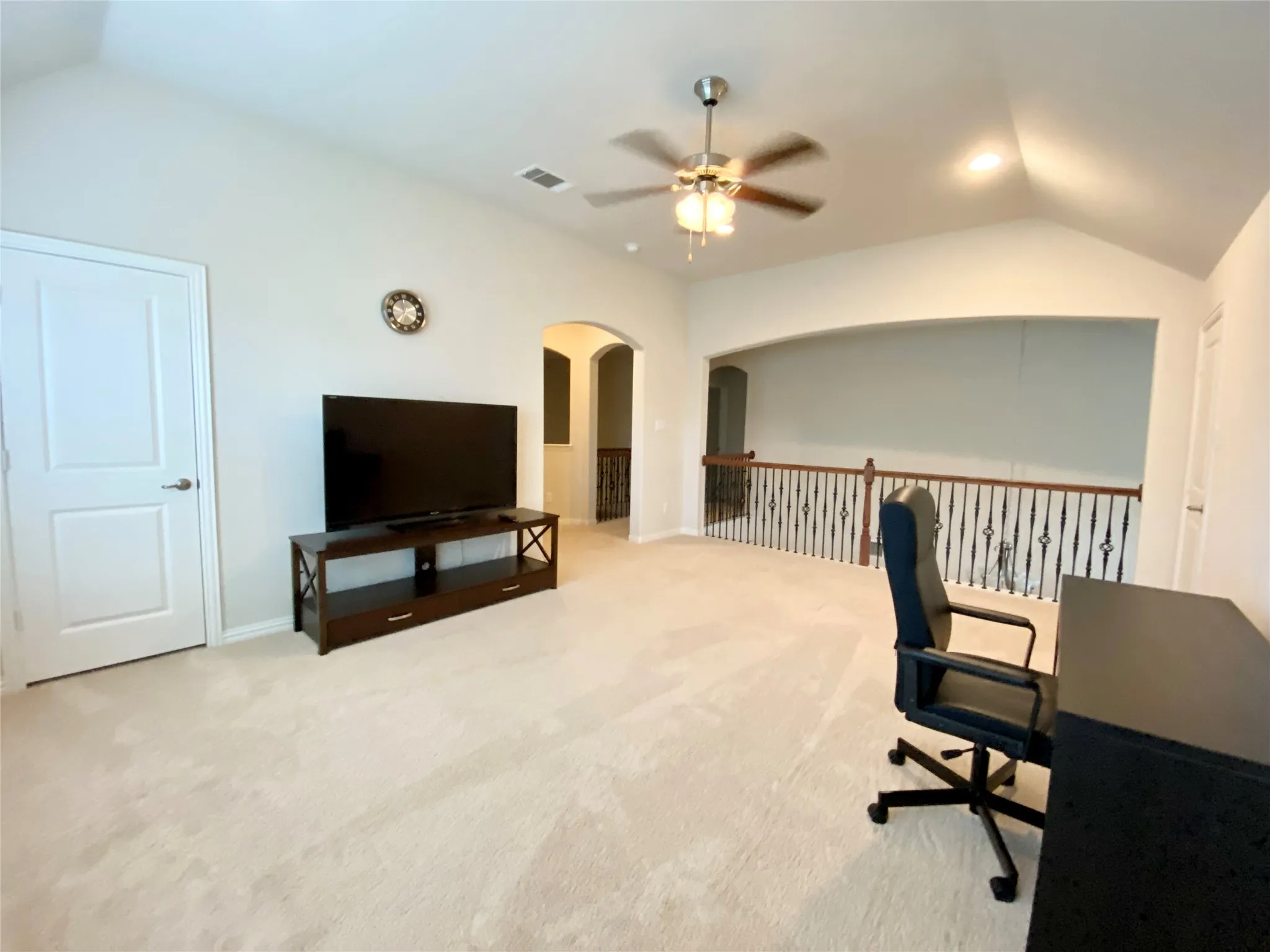 Single Family Residence For Rent in Denton County , 2332 Stallion Street, Carrollton, Texas 75010, 4 Bedroom, 4 Bathroom, 2 Garage spaces, 3,593 Sqft, built in 2014, mls#21374190, Real Estate Agent in Carrollton, Homes For Rent in Denton county, Homes For Rent in Carrollton, Realtor in Carrollton Texas, Real Estate Brokerage Independent Realty Texas, Luminita Cordes Realtor