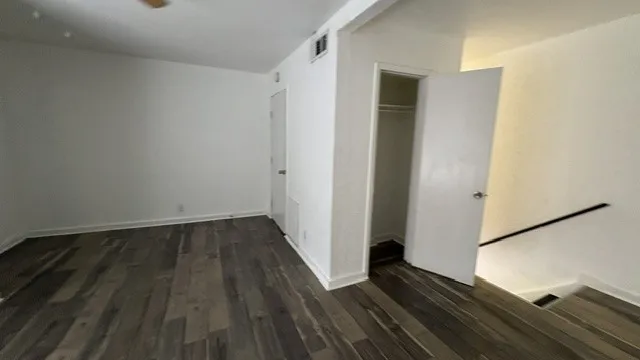 Condominium For Rent in Dallas County , 4425 Travis Street 113, Dallas, Texas 75205, 1 Bedroom, 2 Bathroom, Garage spaces, 824 Sqft, built in 1964, mls#21375868, Real Estate Agent in Dallas, Homes For Rent in Dallas county, Homes For Rent in Dallas, Realtor in Dallas Texas, Real Estate Brokerage Independent Realty Texas, Luminita Cordes Realtor