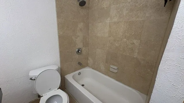 Condominium For Rent in Dallas County , 4425 Travis Street 113, Dallas, Texas 75205, 1 Bedroom, 2 Bathroom, Garage spaces, 824 Sqft, built in 1964, mls#21375868, Real Estate Agent in Dallas, Homes For Rent in Dallas county, Homes For Rent in Dallas, Realtor in Dallas Texas, Real Estate Brokerage Independent Realty Texas, Luminita Cordes Realtor