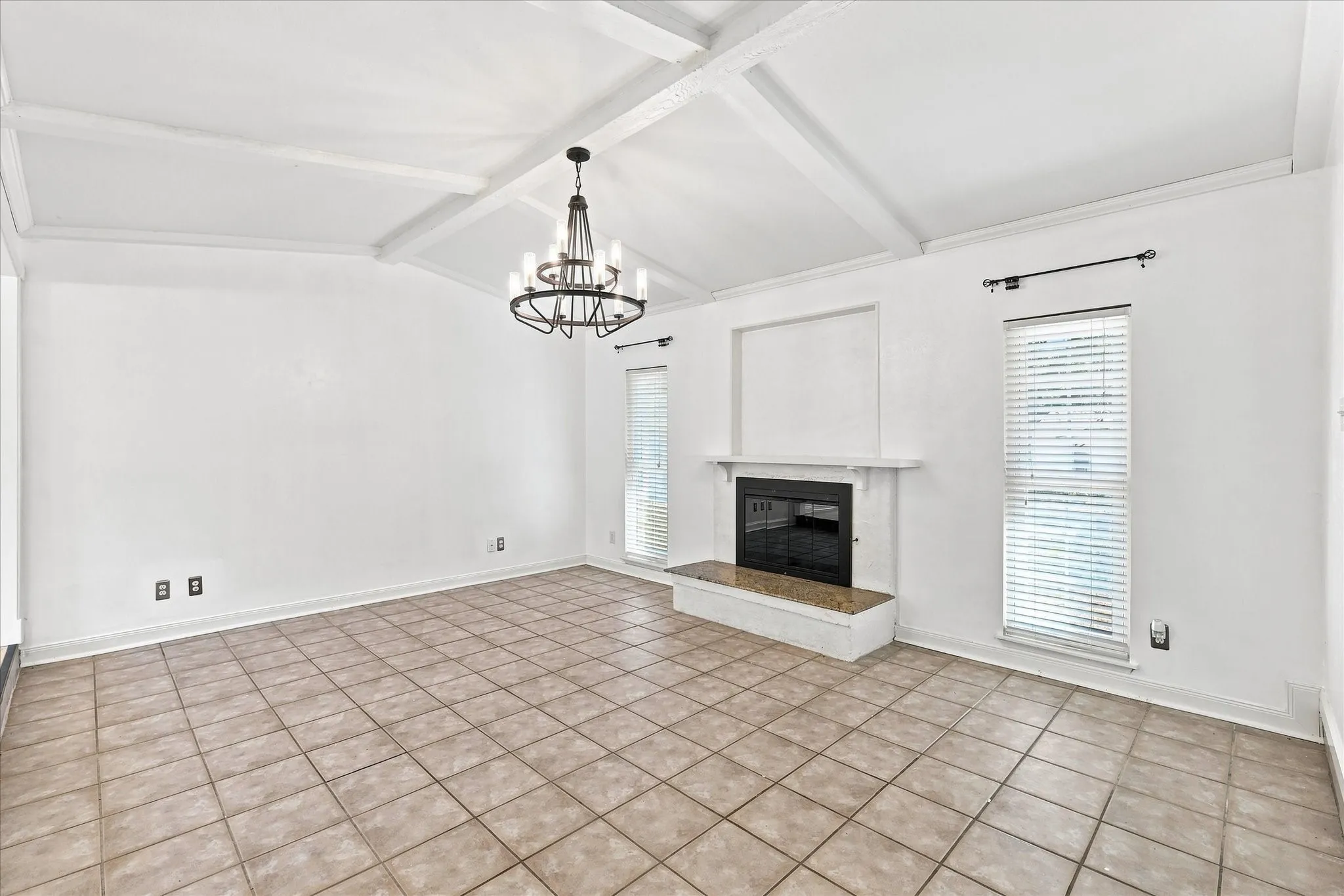 Single Family Residence For Sale in Collin County , 1405 Wind Cave Circle, Plano, Texas 75023, 3 Bedroom, 2 Bathroom, 2 Garage spaces, 1,610 Sqft, built in 1973, mls#21375870, Real Estate Agent in Plano, Homes For Sale in Collin county, Homes For Sale in Plano, Realtor in Plano Texas, Real Estate Brokerage Independent Realty Texas, Luminita Cordes Realtor