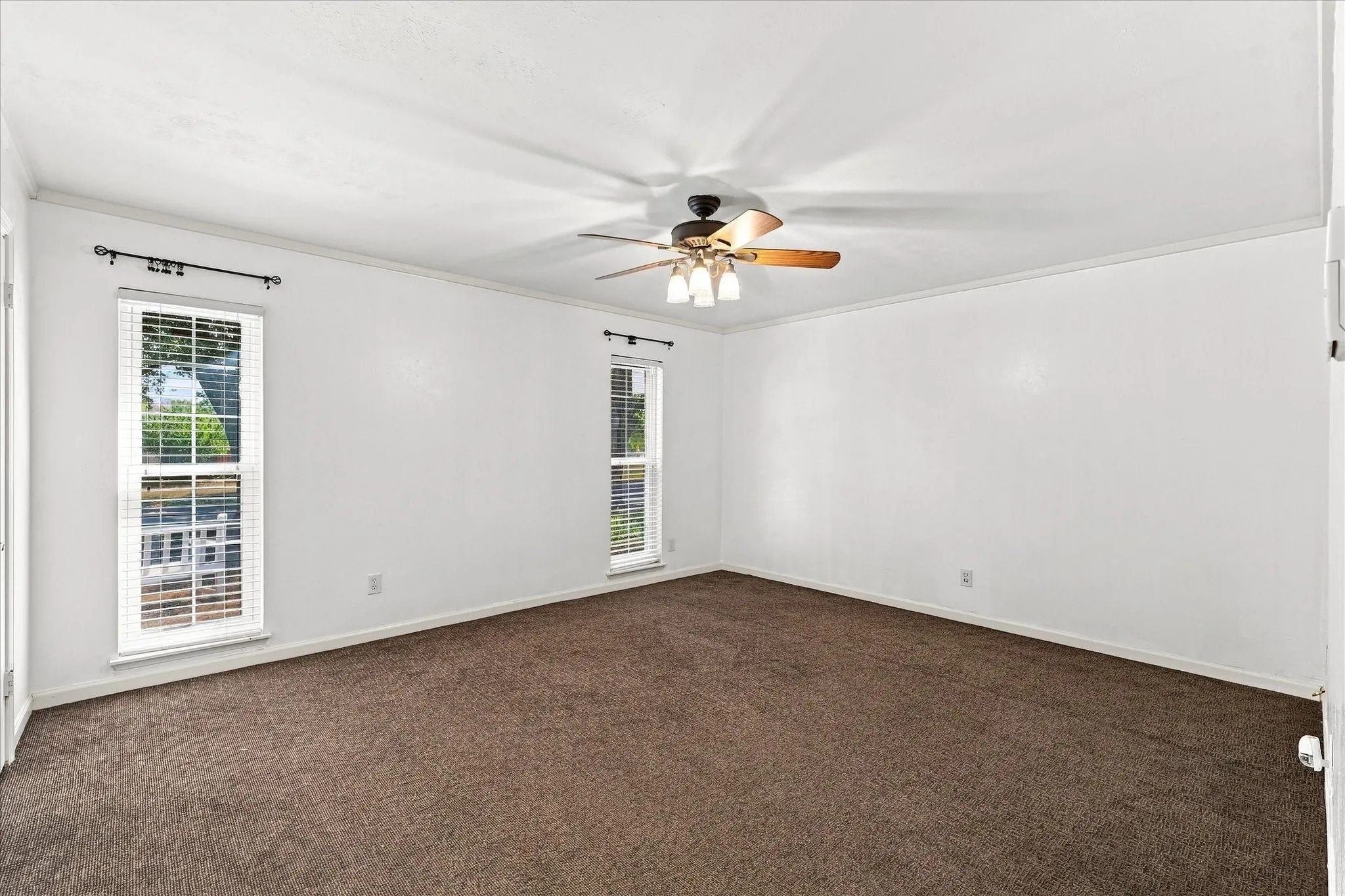 Single Family Residence For Sale in Collin County , 1405 Wind Cave Circle, Plano, Texas 75023, 3 Bedroom, 2 Bathroom, 2 Garage spaces, 1,610 Sqft, built in 1973, mls#21375870, Real Estate Agent in Plano, Homes For Sale in Collin county, Homes For Sale in Plano, Realtor in Plano Texas, Real Estate Brokerage Independent Realty Texas, Luminita Cordes Realtor