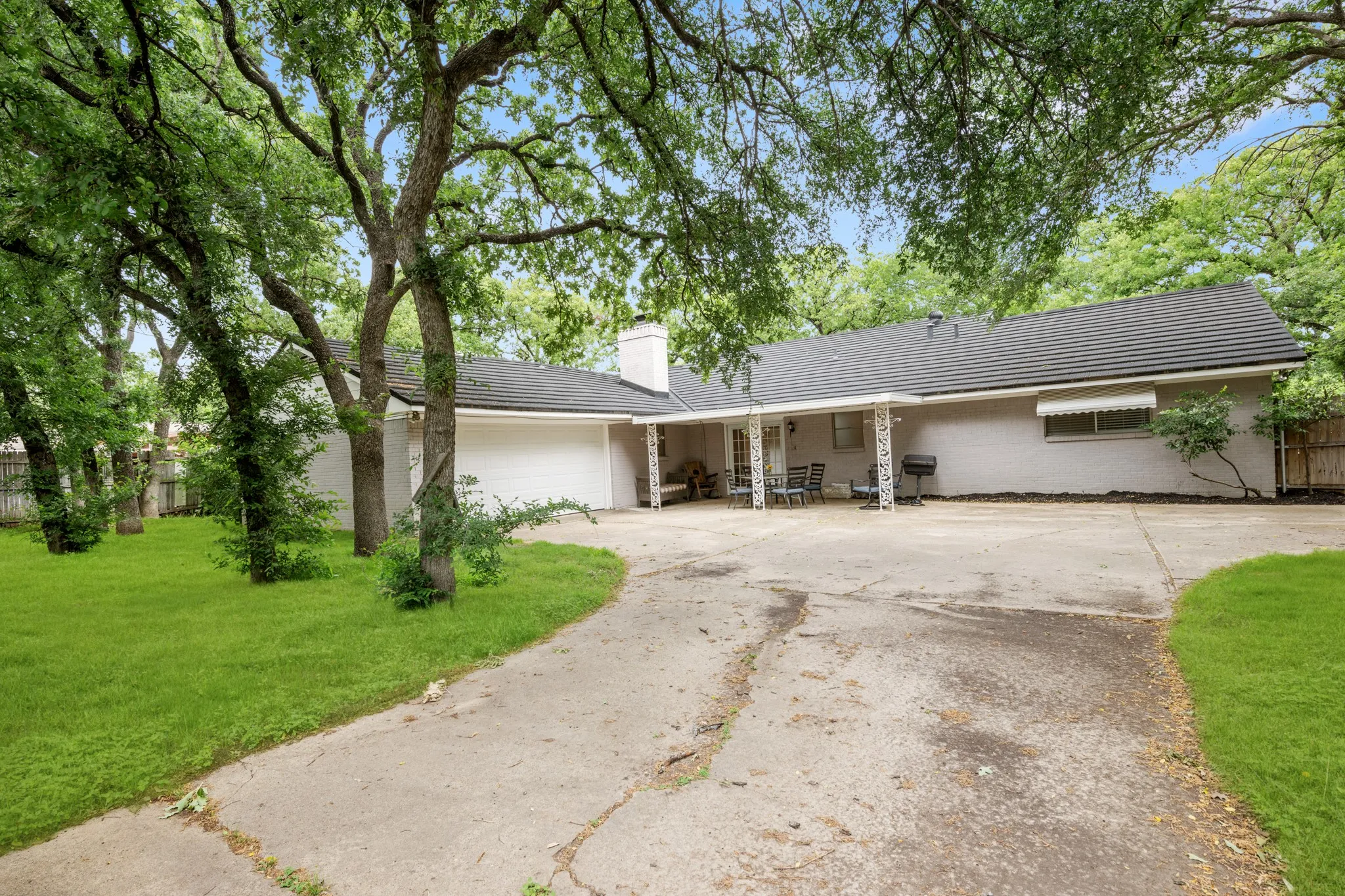 Rear entry garage