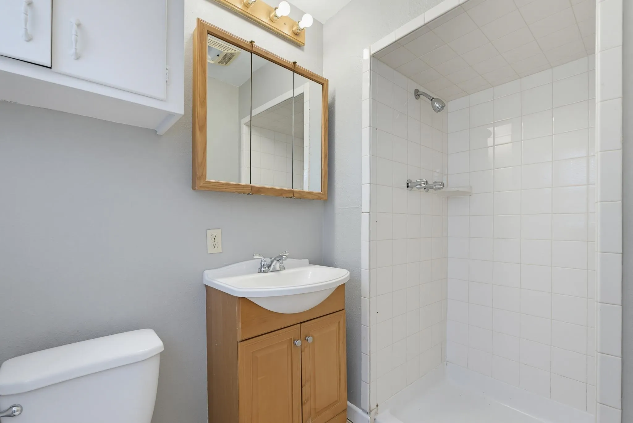 Single Family Residence For Rent in Taylor County , 618 S La Salle Drive, Abilene, Texas 79605, 3 Bedroom, 2 Bathroom, 1 Garage spaces, 1,454 Sqft, built in 1954, mls#21375863, Real Estate Agent in Abilene, Homes For Rent in Taylor county, Homes For Rent in Abilene, Realtor in Abilene Texas, Real Estate Brokerage Independent Realty Texas, Luminita Cordes Realtor