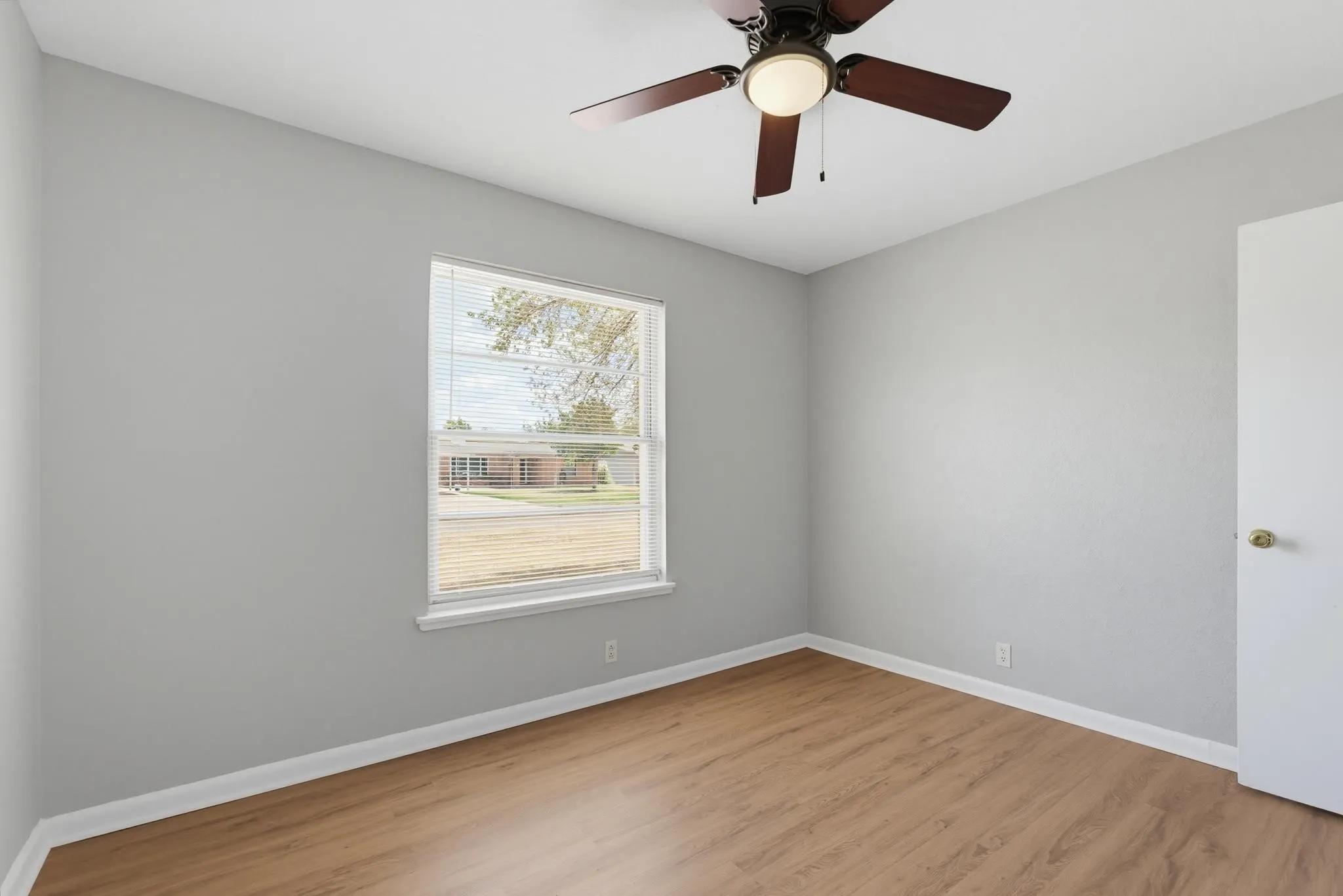Single Family Residence For Rent in Taylor County , 618 S La Salle Drive, Abilene, Texas 79605, 3 Bedroom, 2 Bathroom, 1 Garage spaces, 1,454 Sqft, built in 1954, mls#21375863, Real Estate Agent in Abilene, Homes For Rent in Taylor county, Homes For Rent in Abilene, Realtor in Abilene Texas, Real Estate Brokerage Independent Realty Texas, Luminita Cordes Realtor
