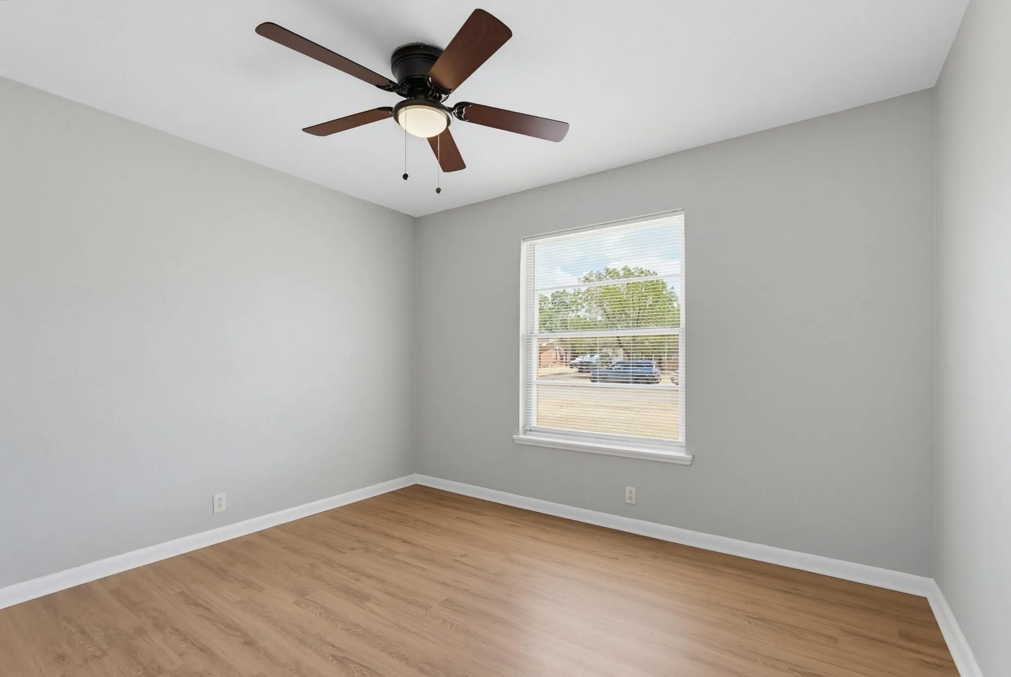 Single Family Residence For Rent in Taylor County , 618 S La Salle Drive, Abilene, Texas 79605, 3 Bedroom, 2 Bathroom, 1 Garage spaces, 1,454 Sqft, built in 1954, mls#21375863, Real Estate Agent in Abilene, Homes For Rent in Taylor county, Homes For Rent in Abilene, Realtor in Abilene Texas, Real Estate Brokerage Independent Realty Texas, Luminita Cordes Realtor