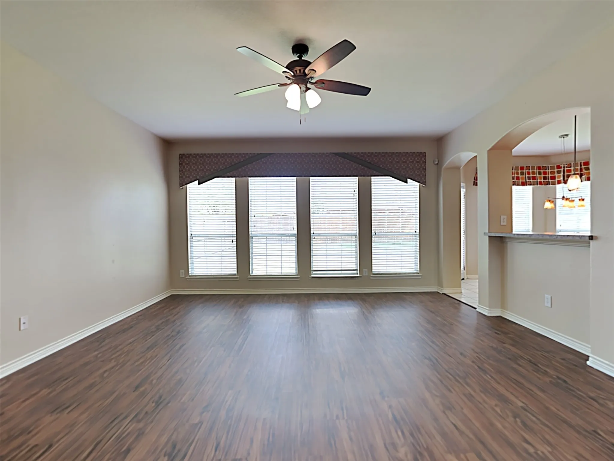 Single Family Residence For Sale in Collin County , 3937 La Tierra Linda Trail, Mc Kinney, Texas 75070, 5 Bedroom, 4 Bathroom, 2 Garage spaces, 3,059 Sqft, built in 2006, mls#21375836, Real Estate Agent in Mc Kinney, Homes For Sale in Collin county, Homes For Sale in Mc Kinney, Realtor in Mc Kinney Texas, Real Estate Brokerage Independent Realty Texas, Luminita Cordes Realtor