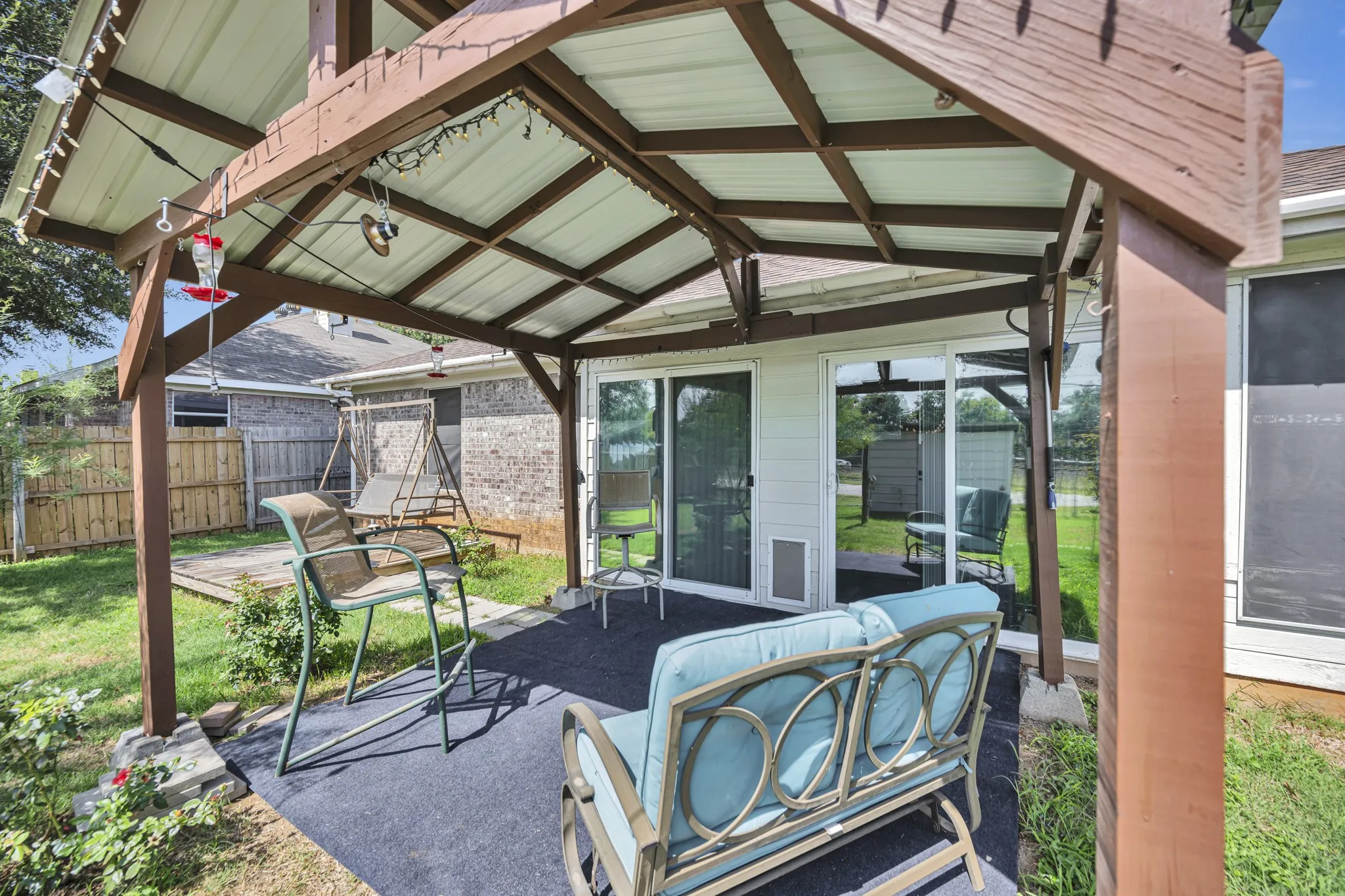Single Family Residence For Sale in Tarrant County , 509 Birch Street, Crowley, Texas 76036, 3 Bedroom, 2 Bathroom, 2 Garage spaces, 1,708 Sqft, built in 2002, mls#21375835, Real Estate Agent in Crowley, Homes For Sale in Tarrant county, Homes For Sale in Crowley, Realtor in Crowley Texas, Real Estate Brokerage Independent Realty Texas, Luminita Cordes Realtor