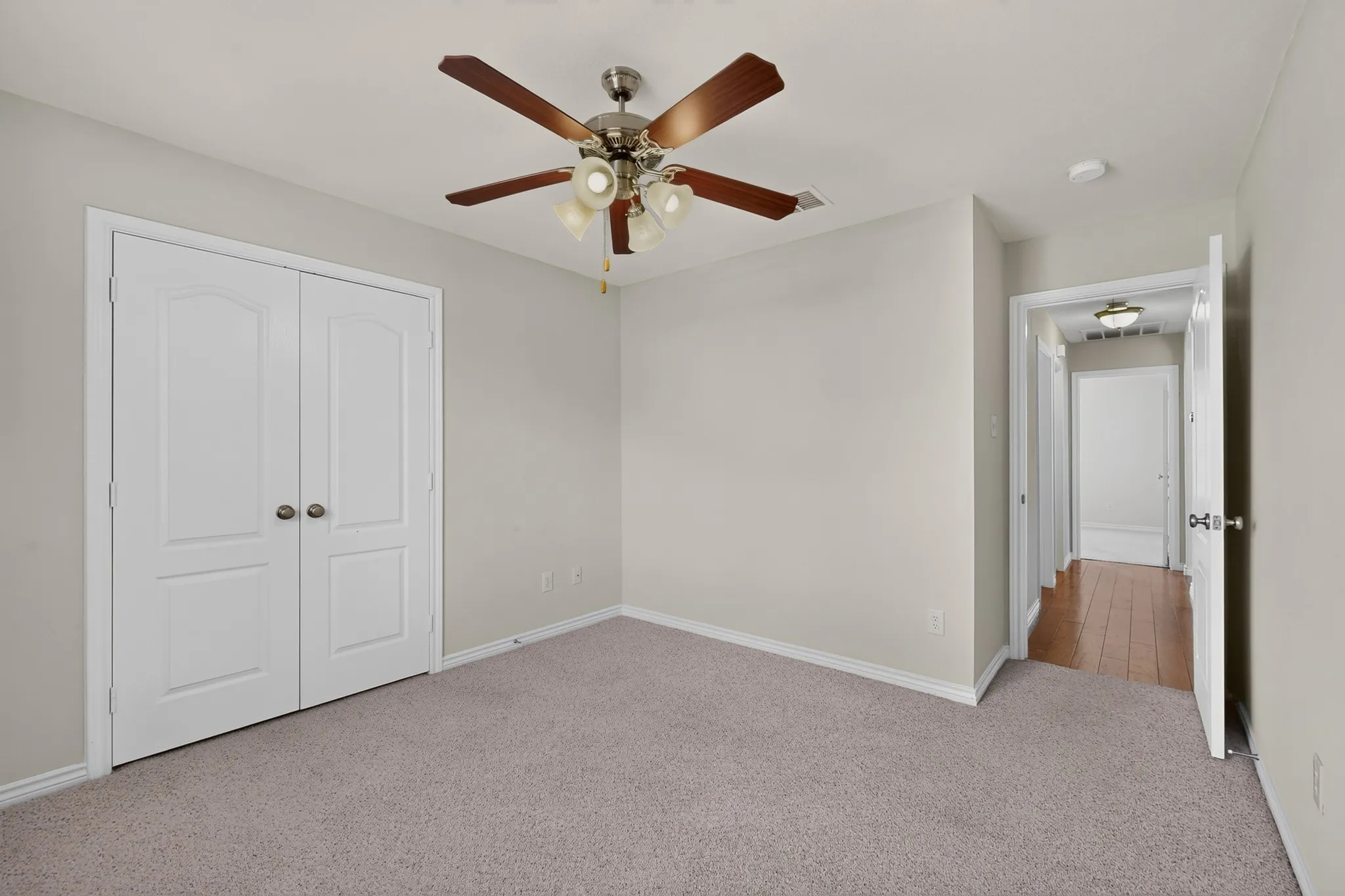 Single Family Residence For Sale in Collin County , 320 Brooks Drive, Nevada, Texas 75173, 4 Bedroom, 2 Bathroom, 2 Garage spaces, 2,094 Sqft, built in 2009, mls#21372234, Real Estate Agent in Nevada, Homes For Sale in Collin county, Homes For Sale in Nevada, Realtor in Nevada Texas, Real Estate Brokerage Independent Realty Texas, Luminita Cordes Realtor