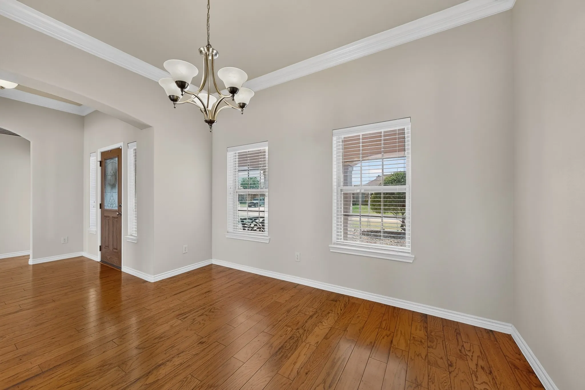 Single Family Residence For Sale in Collin County , 320 Brooks Drive, Nevada, Texas 75173, 4 Bedroom, 2 Bathroom, 2 Garage spaces, 2,094 Sqft, built in 2009, mls#21372234, Real Estate Agent in Nevada, Homes For Sale in Collin county, Homes For Sale in Nevada, Realtor in Nevada Texas, Real Estate Brokerage Independent Realty Texas, Luminita Cordes Realtor