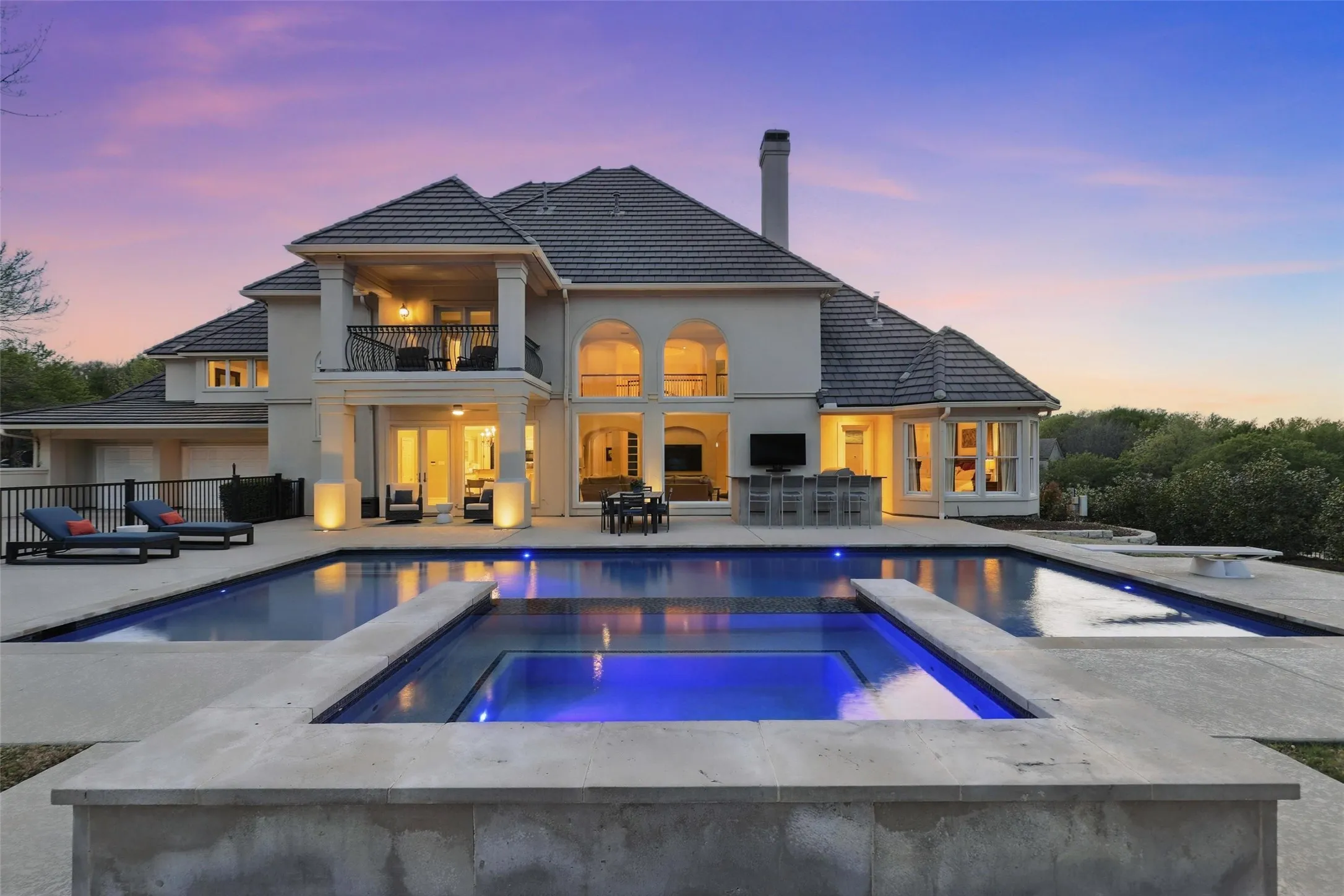 Single Family Residence For Sale in Tarrant County , 6800 Oak Hill Drive, Fort Worth, Texas 76132, 5 Bedroom, 5 Bathroom, 3 Garage spaces, 5,171 Sqft, built in 1997, mls#21375618, Real Estate Agent in Fort Worth, Homes For Sale in Tarrant county, Homes For Sale in Fort Worth, Realtor in Fort Worth Texas, Real Estate Brokerage Independent Realty Texas, Luminita Cordes Realtor