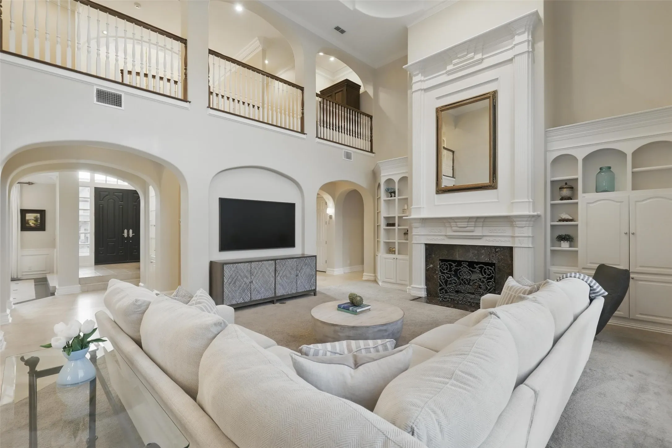 Single Family Residence For Sale in Tarrant County , 6800 Oak Hill Drive, Fort Worth, Texas 76132, 5 Bedroom, 5 Bathroom, 3 Garage spaces, 5,171 Sqft, built in 1997, mls#21375618, Real Estate Agent in Fort Worth, Homes For Sale in Tarrant county, Homes For Sale in Fort Worth, Realtor in Fort Worth Texas, Real Estate Brokerage Independent Realty Texas, Luminita Cordes Realtor