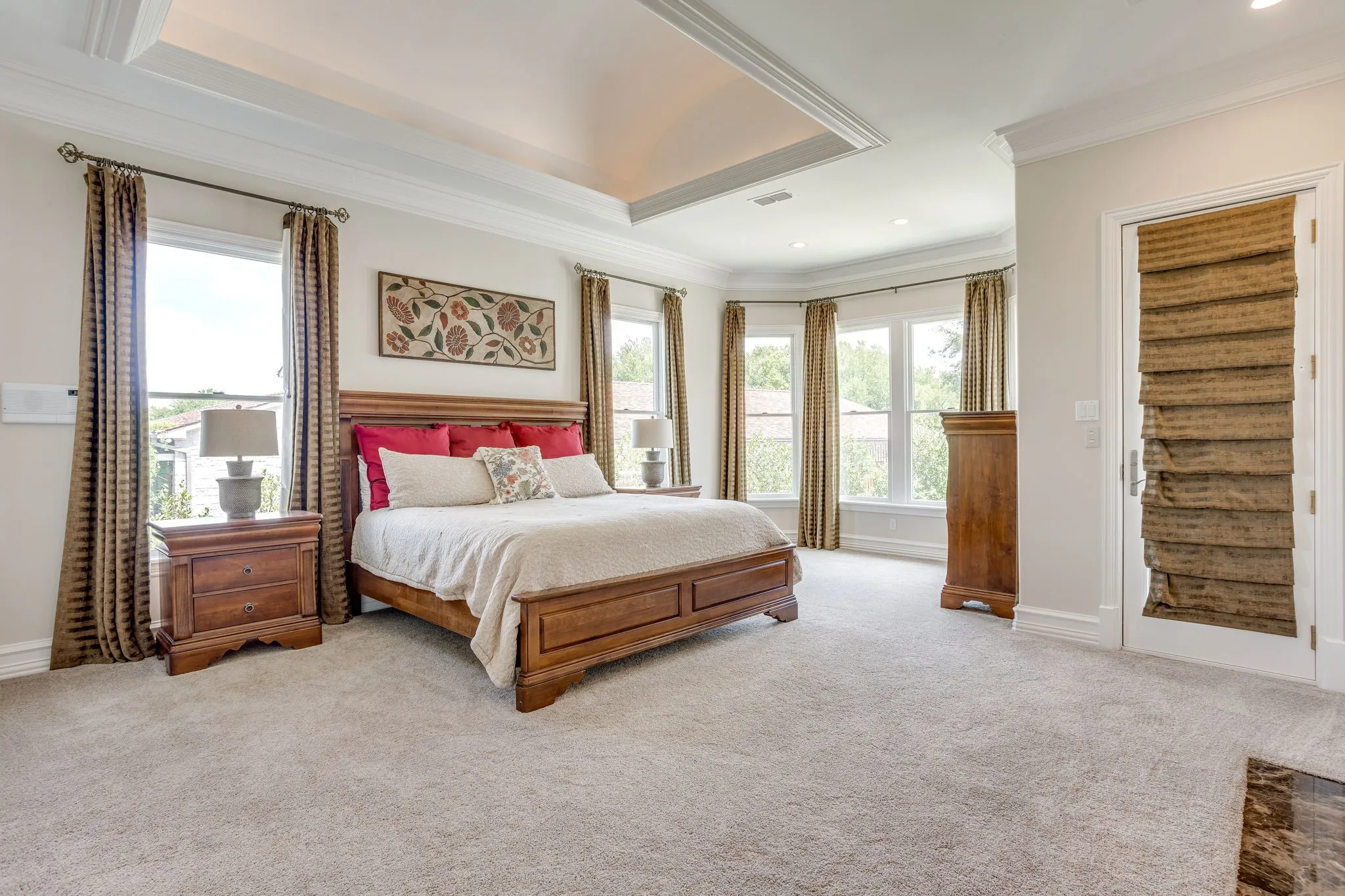 Single Family Residence For Sale in Tarrant County , 6800 Oak Hill Drive, Fort Worth, Texas 76132, 5 Bedroom, 5 Bathroom, 3 Garage spaces, 5,171 Sqft, built in 1997, mls#21375618, Real Estate Agent in Fort Worth, Homes For Sale in Tarrant county, Homes For Sale in Fort Worth, Realtor in Fort Worth Texas, Real Estate Brokerage Independent Realty Texas, Luminita Cordes Realtor