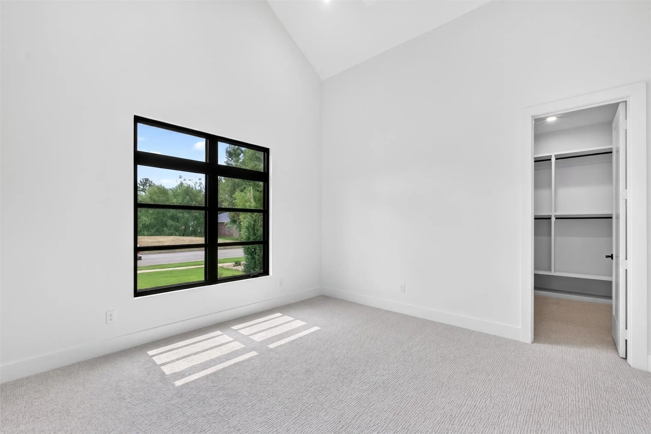 Single Family Residence For Sale in Smith County , 7607 Lakeside Lane, Tyler, Texas 75703, 5 Bedroom, 4 Bathroom, 3 Garage spaces, 4,125 Sqft, built in 2018, mls#21375877, Real Estate Agent in Tyler, Homes For Sale in Smith county, Homes For Sale in Tyler, Realtor in Tyler Texas, Real Estate Brokerage Independent Realty Texas, Luminita Cordes Realtor