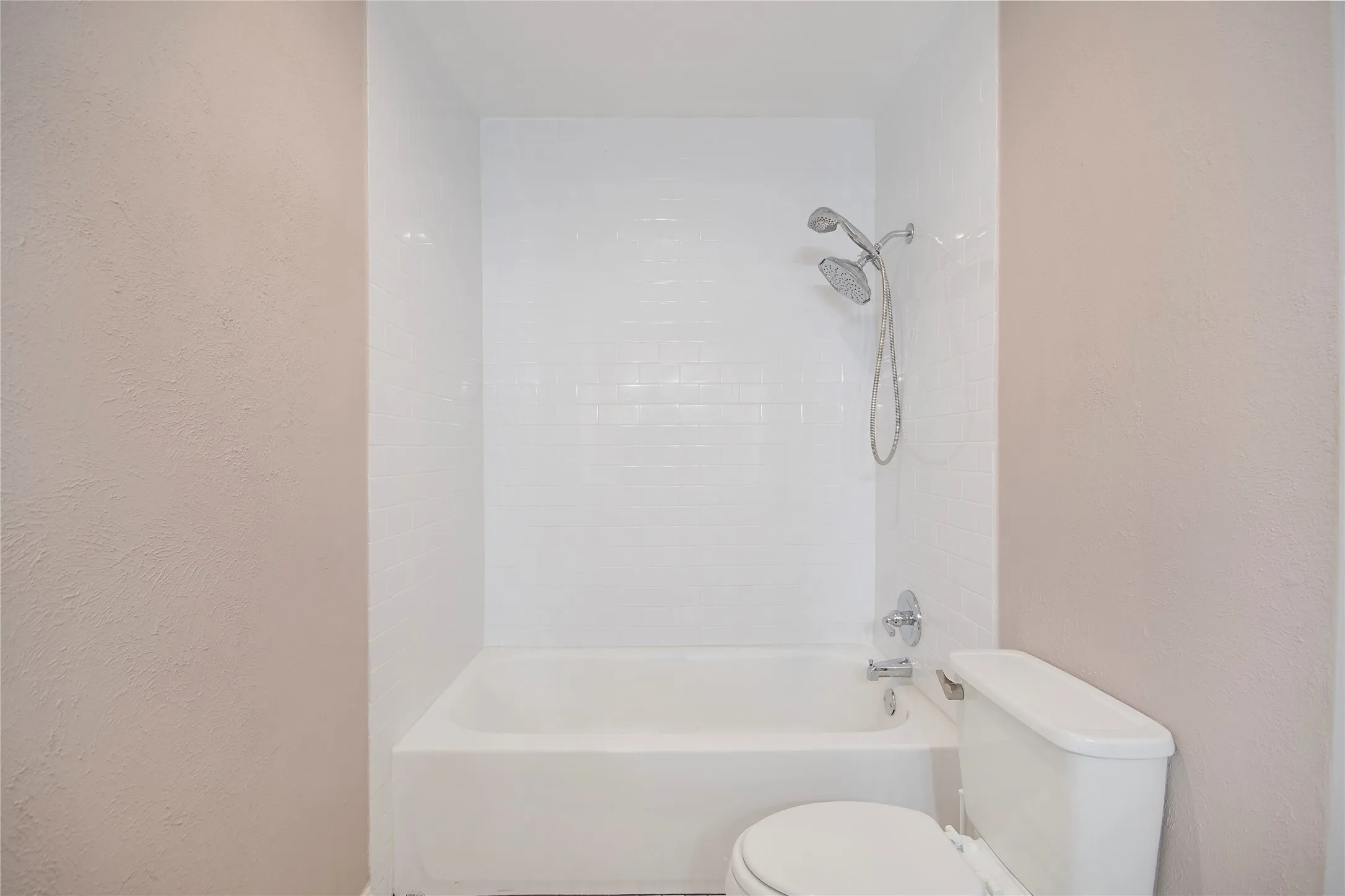 2nd Floor Full Bath