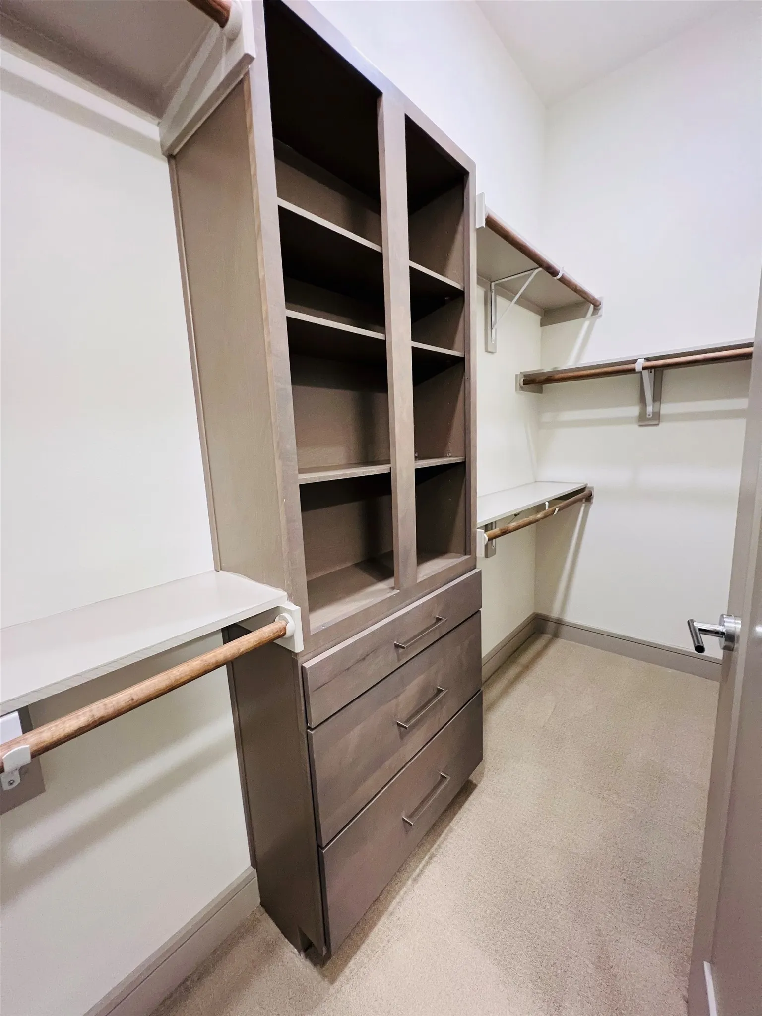 Apartment For Rent in Collin County , 7850 Communications Parkway 1222, Plano, Texas 75024, 1 Bedroom, 2 Bathroom, 2 Garage spaces, 828 Sqft, built in 2019, mls#21375918, Real Estate Agent in Plano, Homes For Rent in Collin county, Homes For Rent in Plano, Realtor in Plano Texas, Real Estate Brokerage Independent Realty Texas, Luminita Cordes Realtor